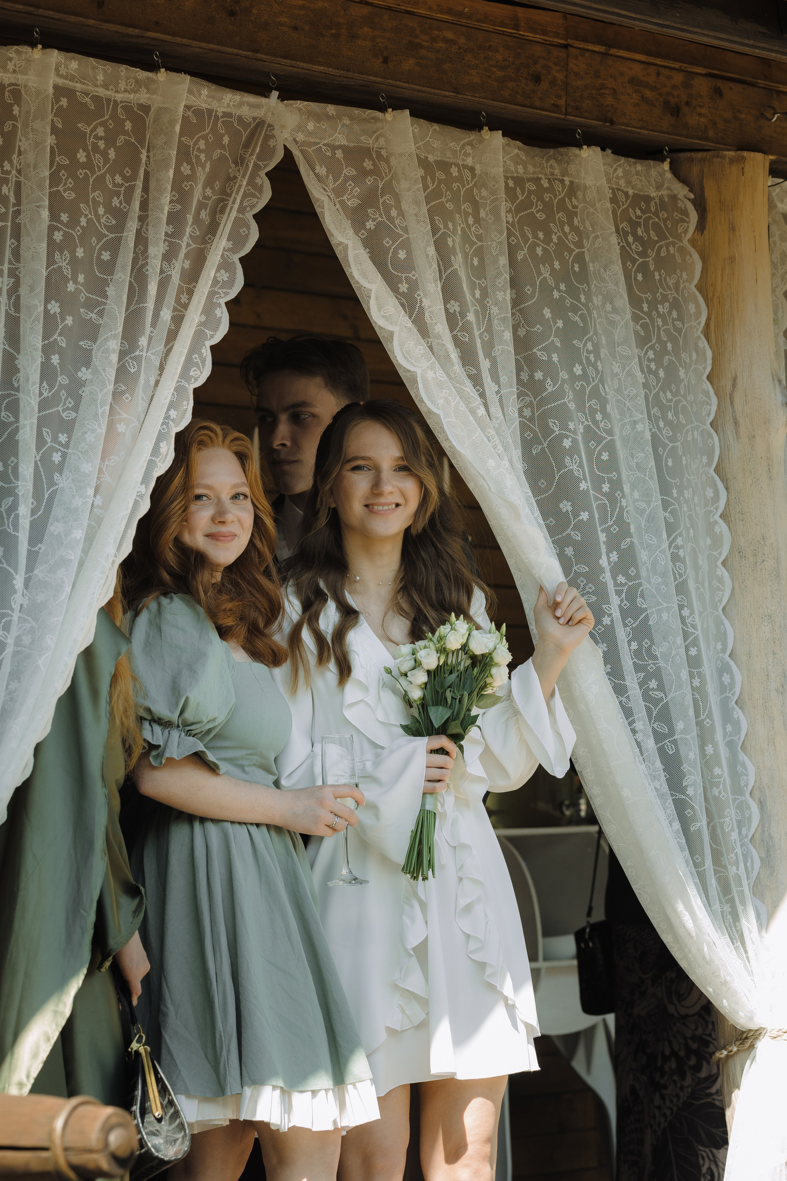 Свадебная фотосессия пары в Агроусадьбе Дачка бай