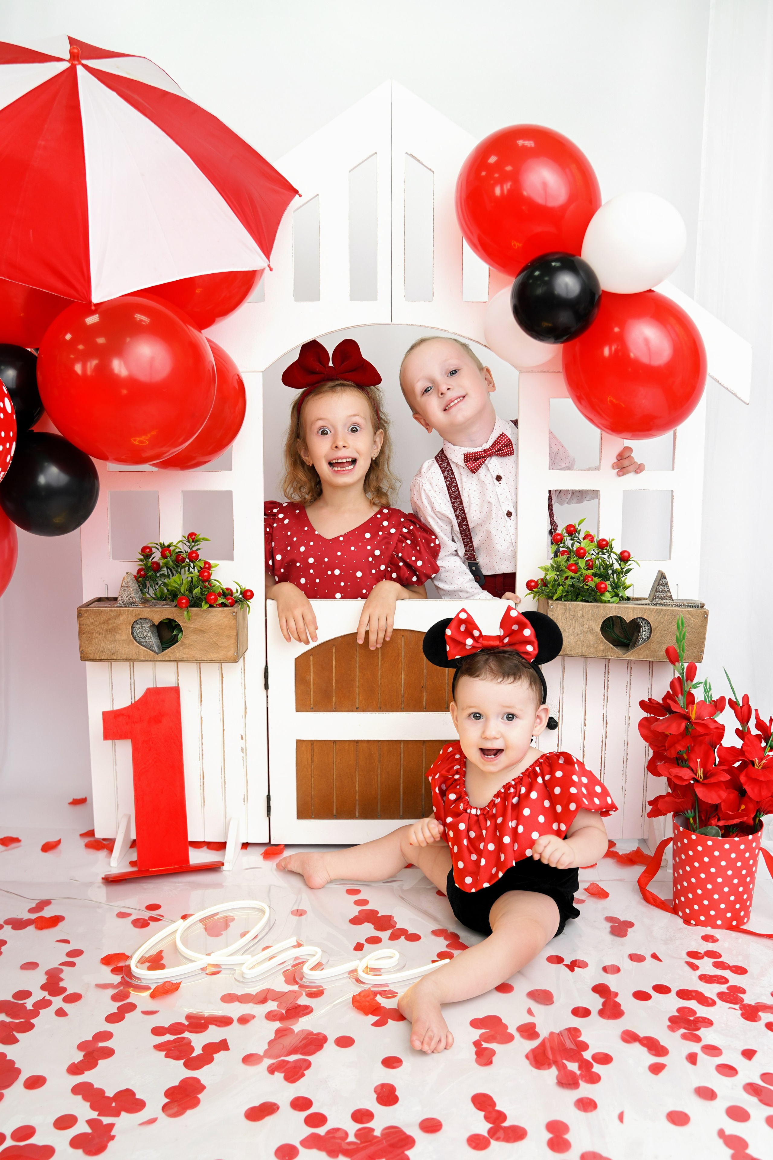 Фотосессия ГОДОВАСИЕ. Фотограф новорожденных, детей до года и беременных в Симферополе