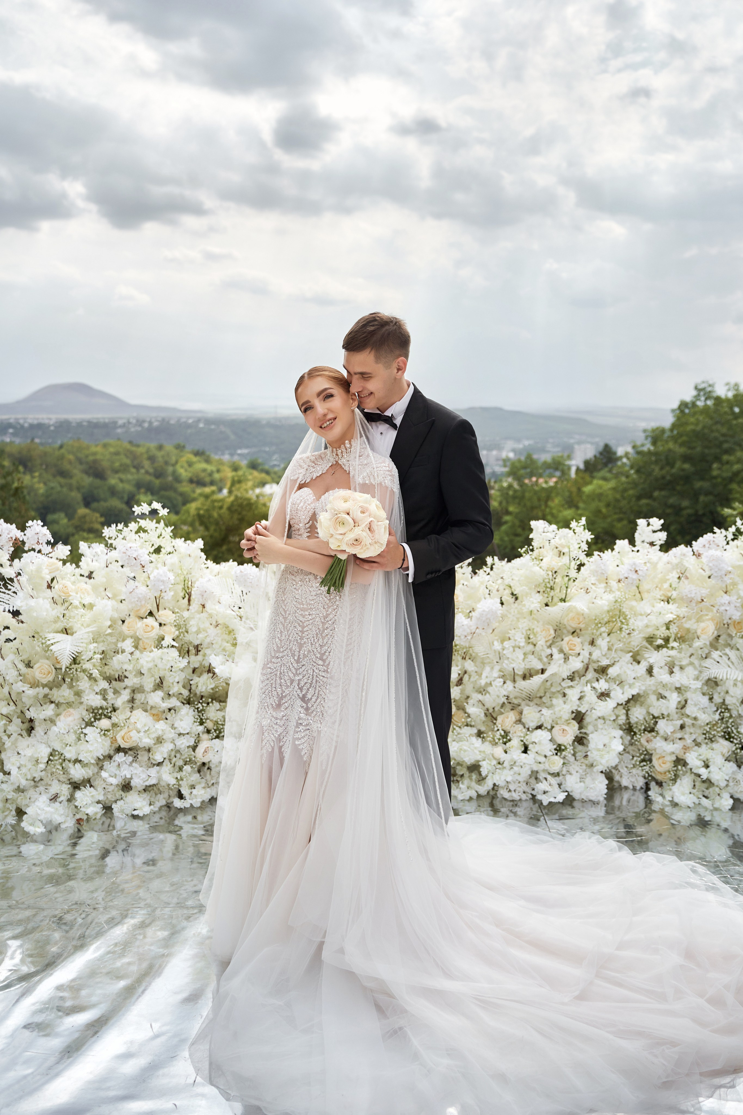 ЛЮБИТЬ В ПЯТИГОРСКЕ. ТВИНС СТУДИО — лучшие свадебные фотографы и видеографы в Краснодаре