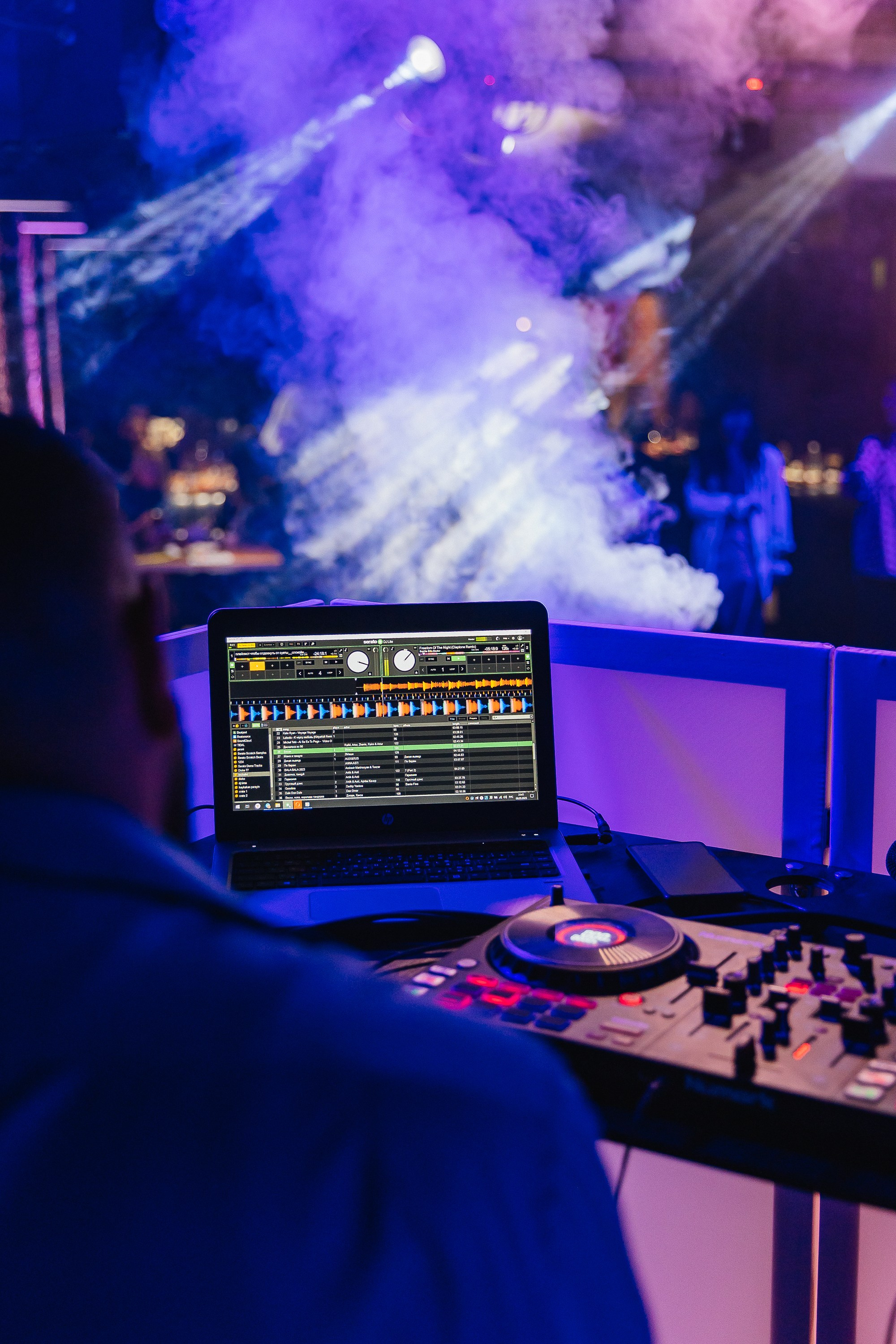 Конкурс караоке в RizzW. Фотограф Москва, Балашиха, МО. Свадьбы, репортажи, контент, портреты