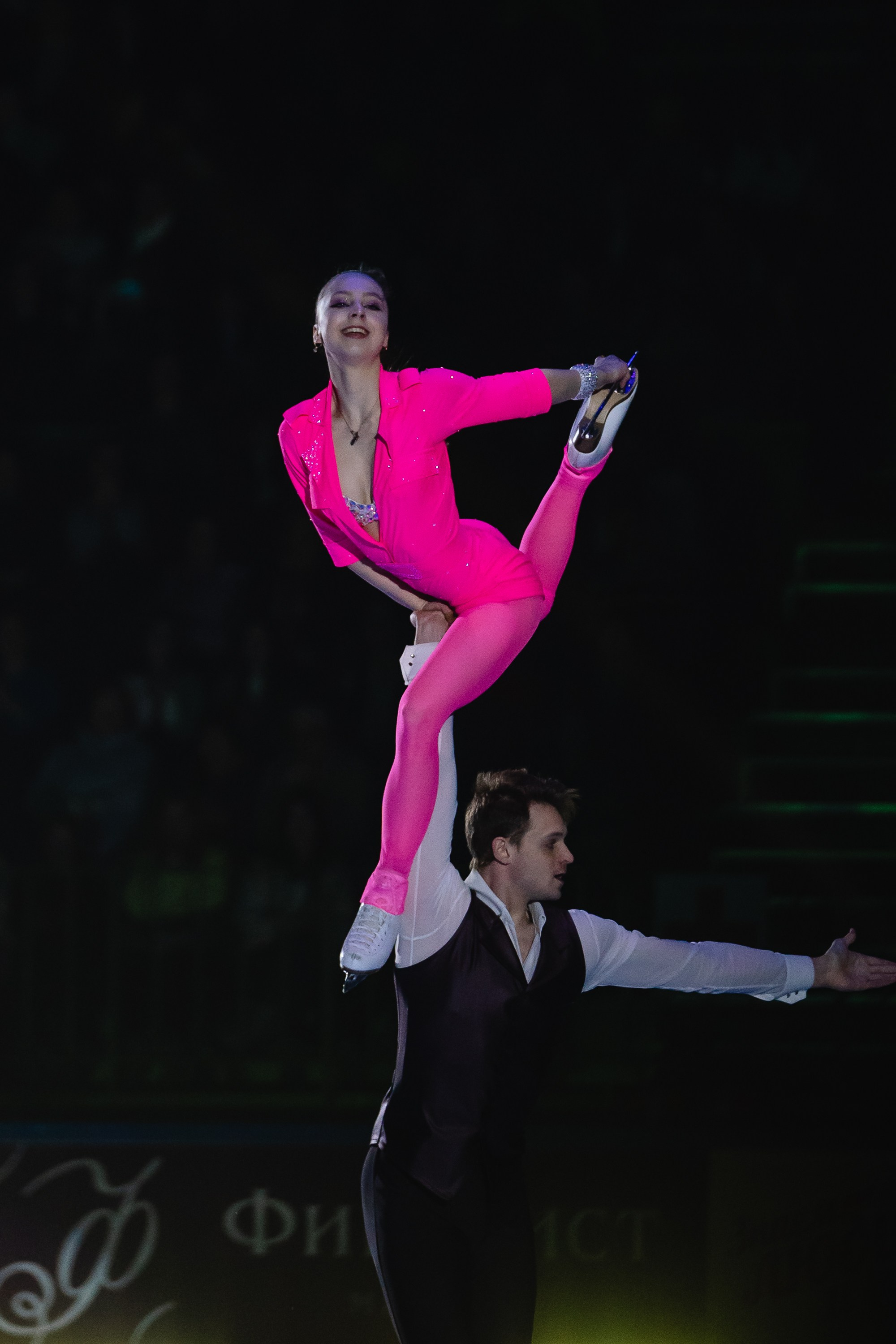 Шоу «Чемпионы на льду» в Новосибирске. Воробьева Ксения — Спортивный и танцевальный фотограф Новосибирск