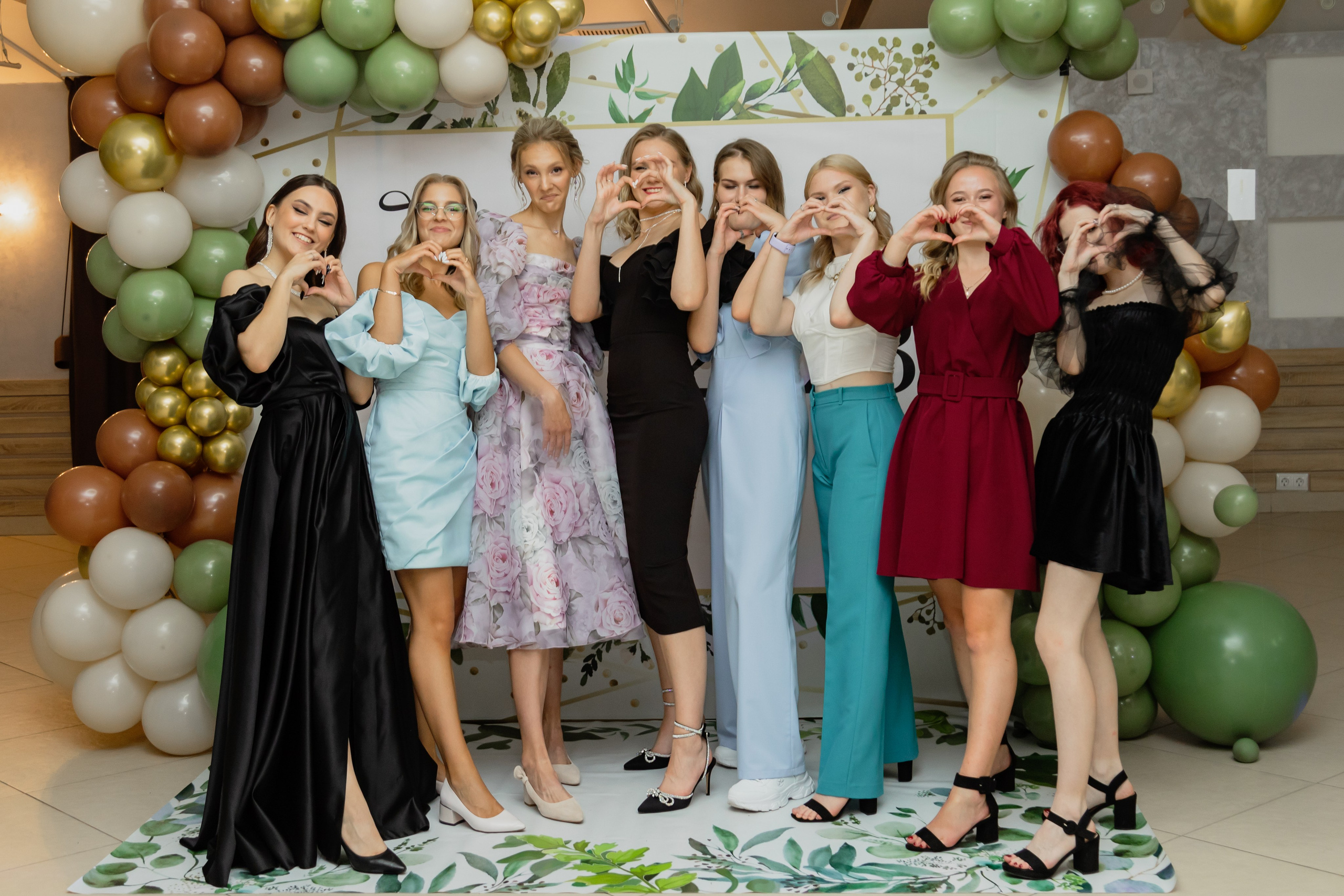 Выпускной. Выпускные альбомы — заказать альбом на выпускной в Новосибирске