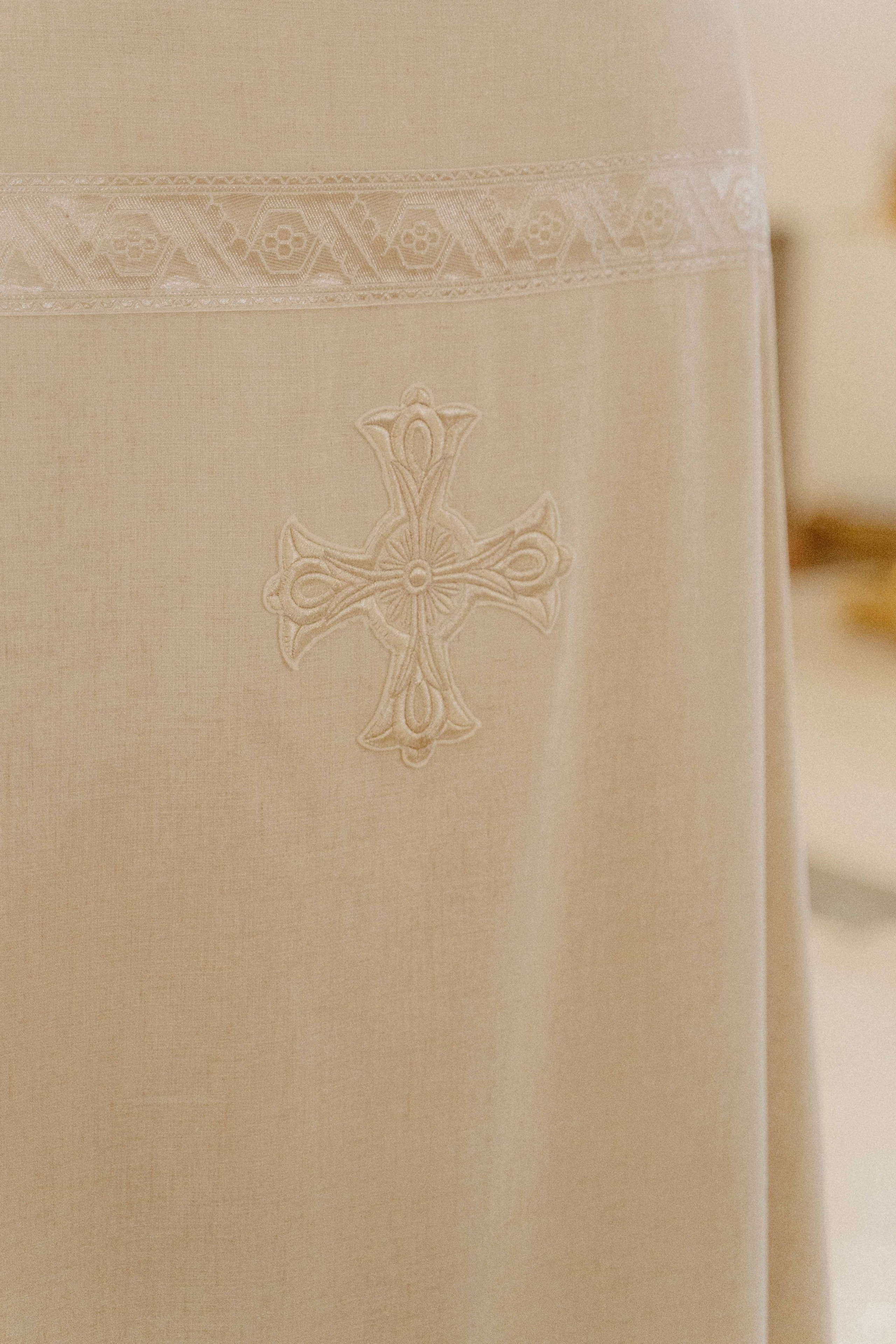 Крещение взрослого в Москве: как подготовиться, где это можно сделать и как сохранить воспоминания. Советы по подготовке, что нужно принести на крещение. Фотограф и видеограф на крещение в Москве и области.