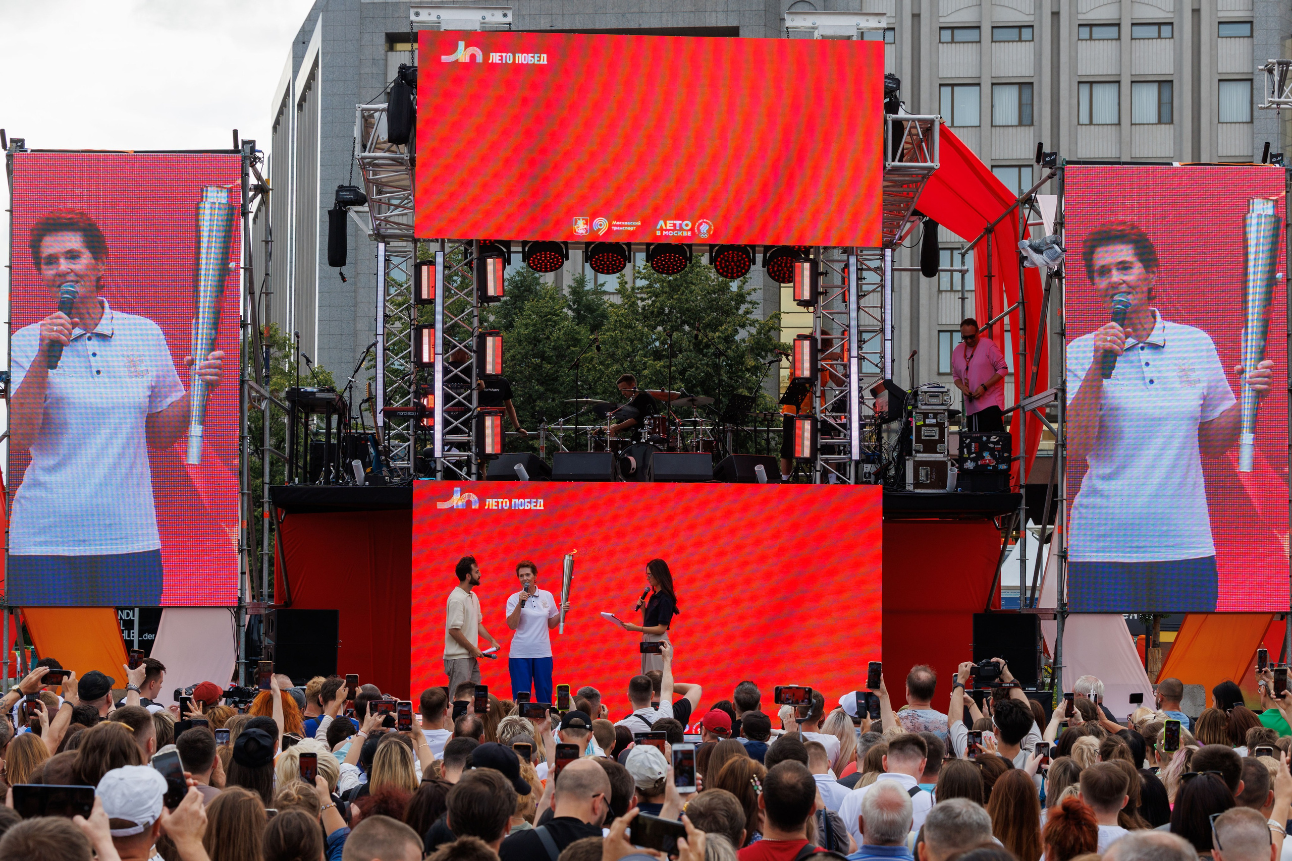 Нина Трофимова на сцене фестиваля Олимпийская Москва 2025