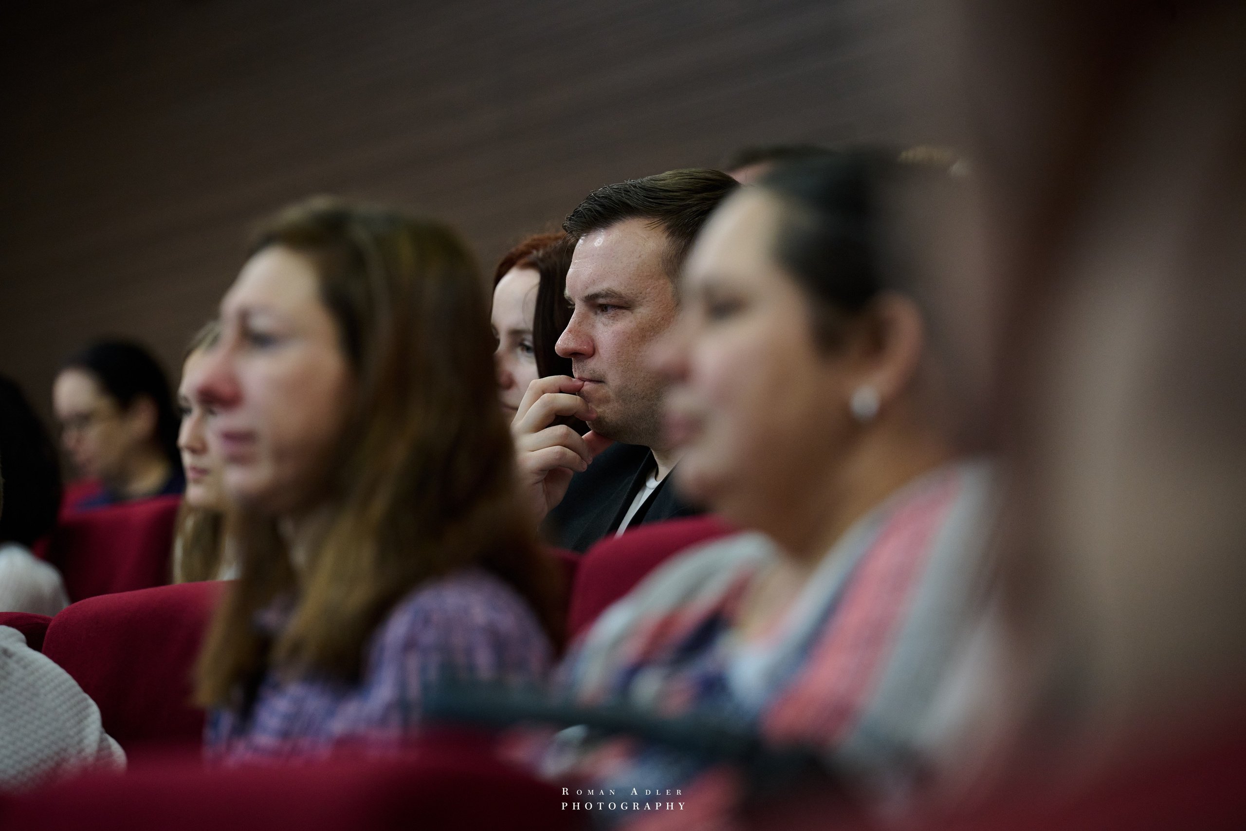 ДК «Победа» выставка фотопроекта «Территории». Фотограф Роман Адлер