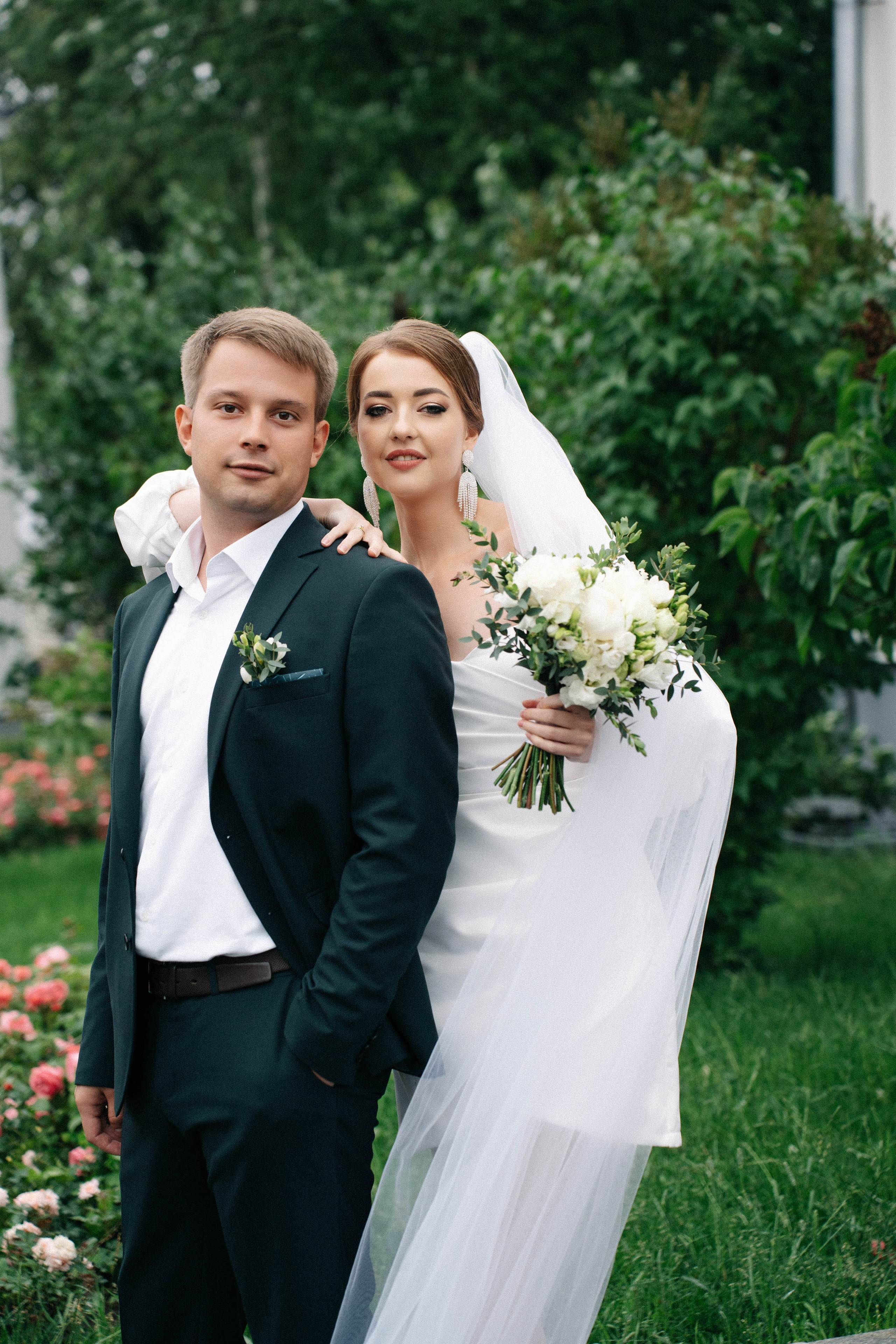 Свадебная фотосессия в ЗАГС ВДНХ и свадебная прогулка по ВДНХ