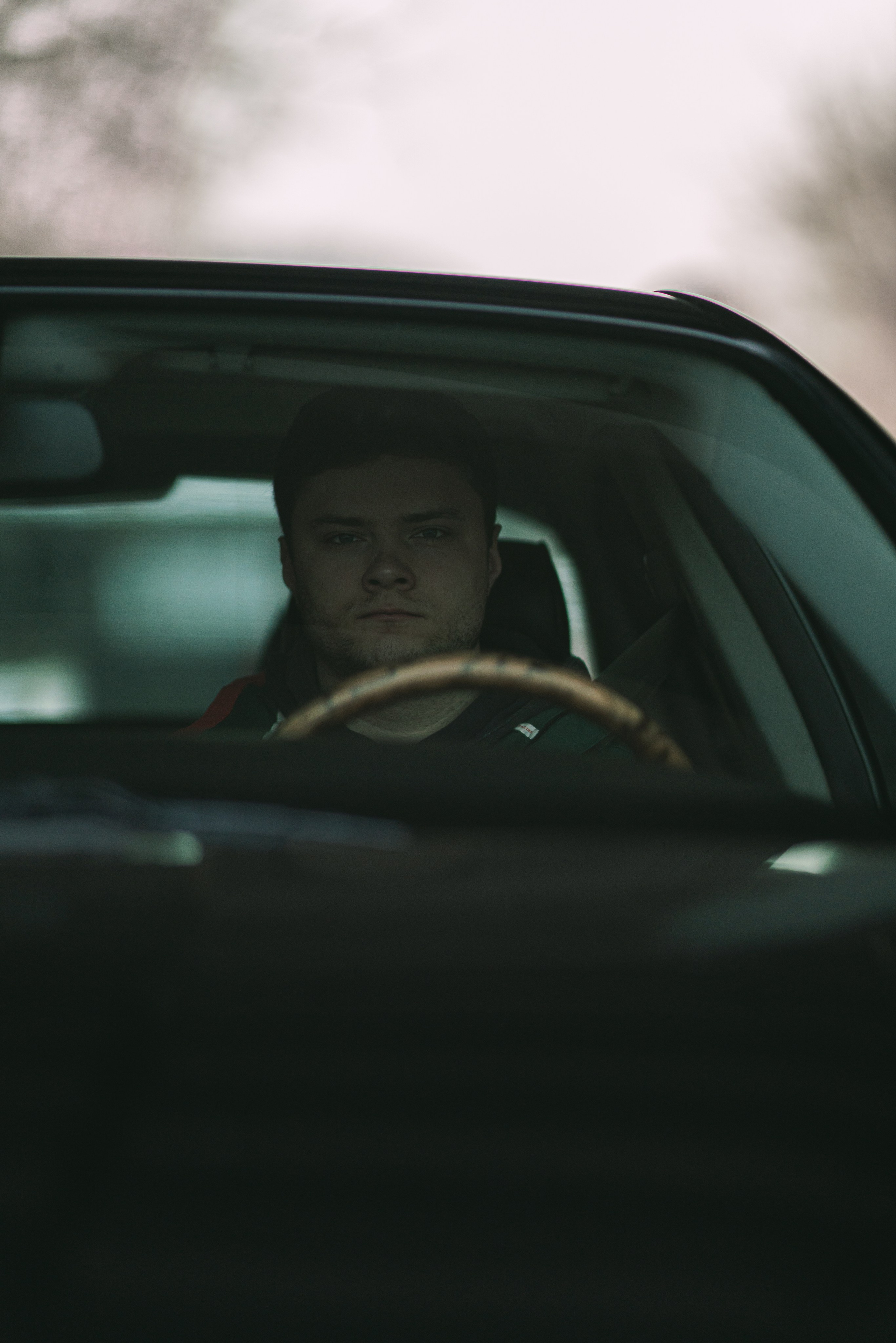 Фотосъемка автомобиля в Парке Горького весной в Москве. Жуков Илья свадебный фотограф в Москве