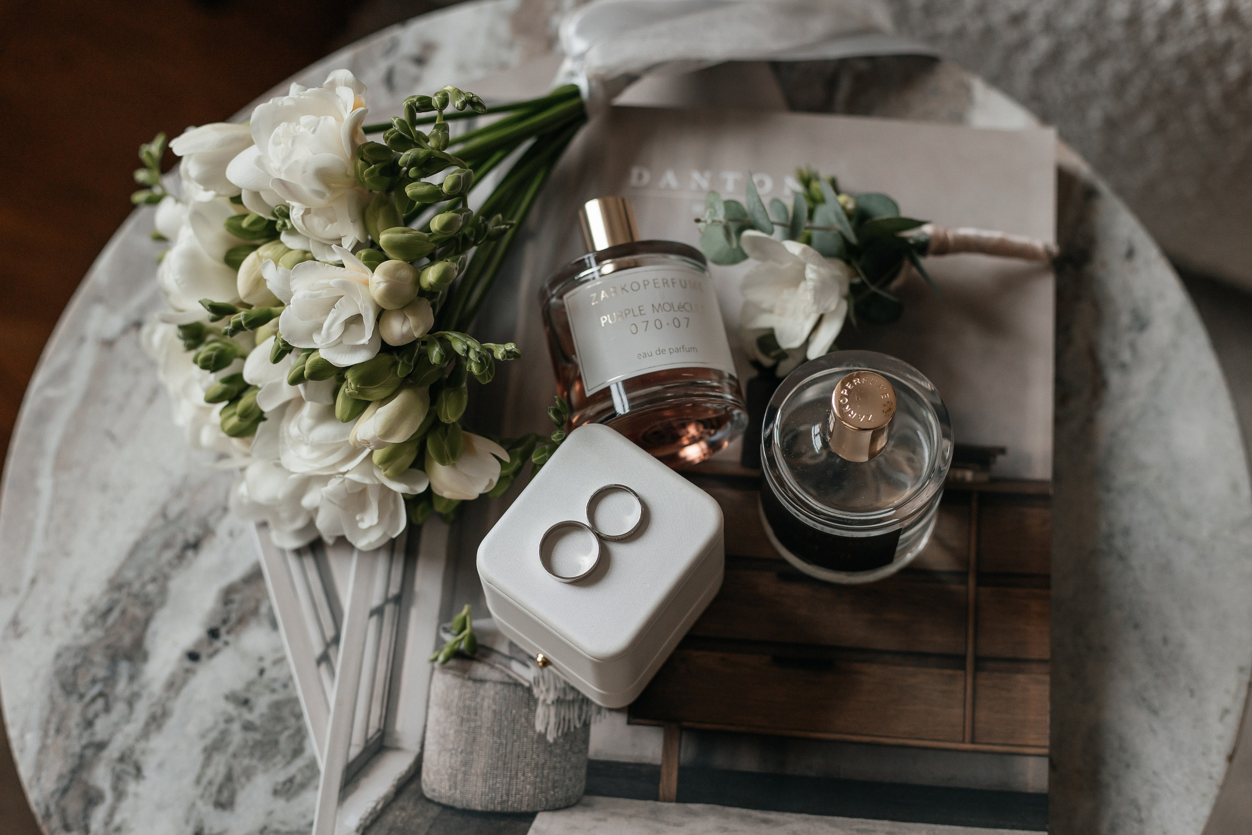 Свадебная фотосессия в студии в Москве. Свадебный фотограф в Москве Дарья Олендарёва