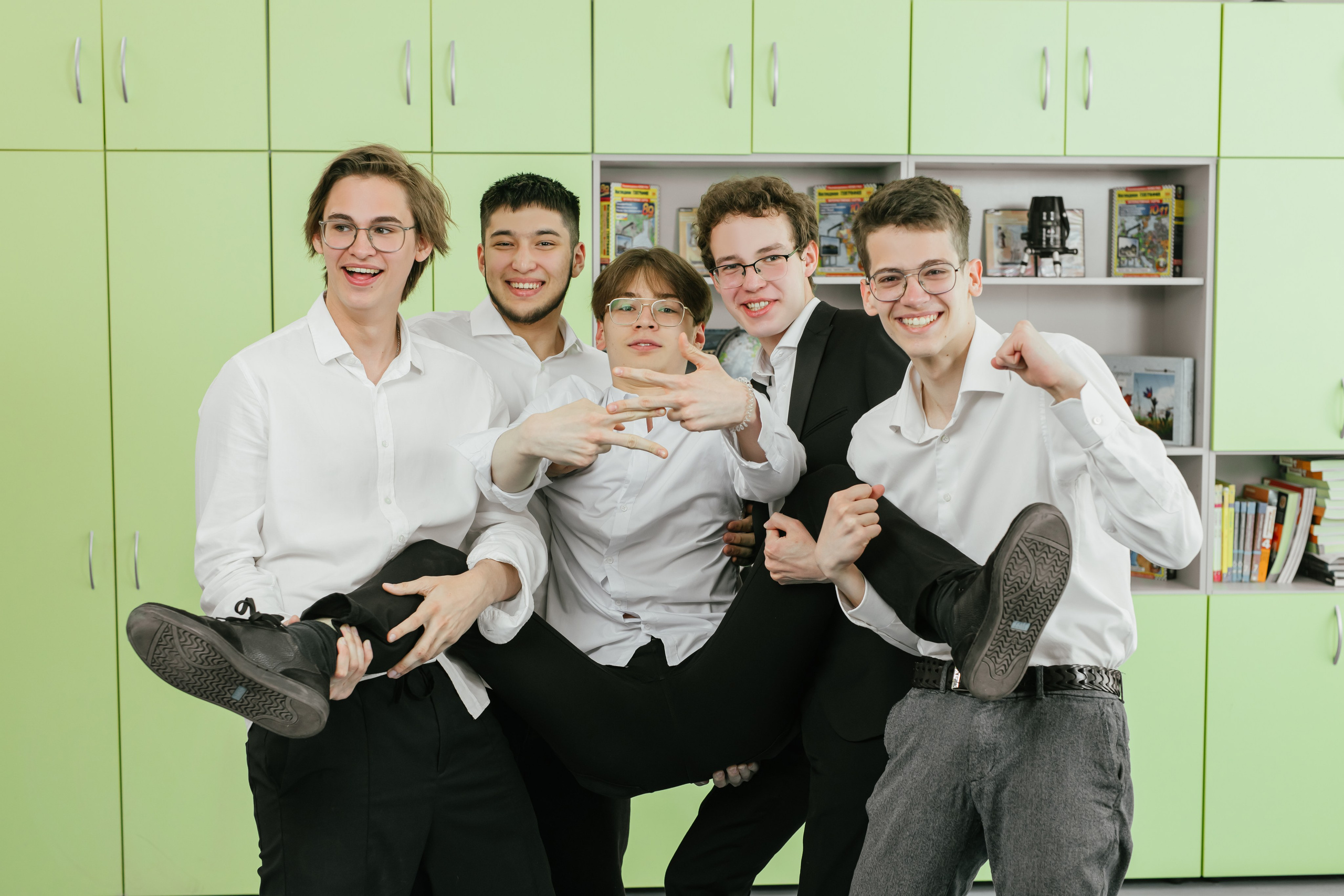 ВЫПУСКНЫЕ АЛЬБОМЫ. Krumstudio фото, видео по Москве и МО