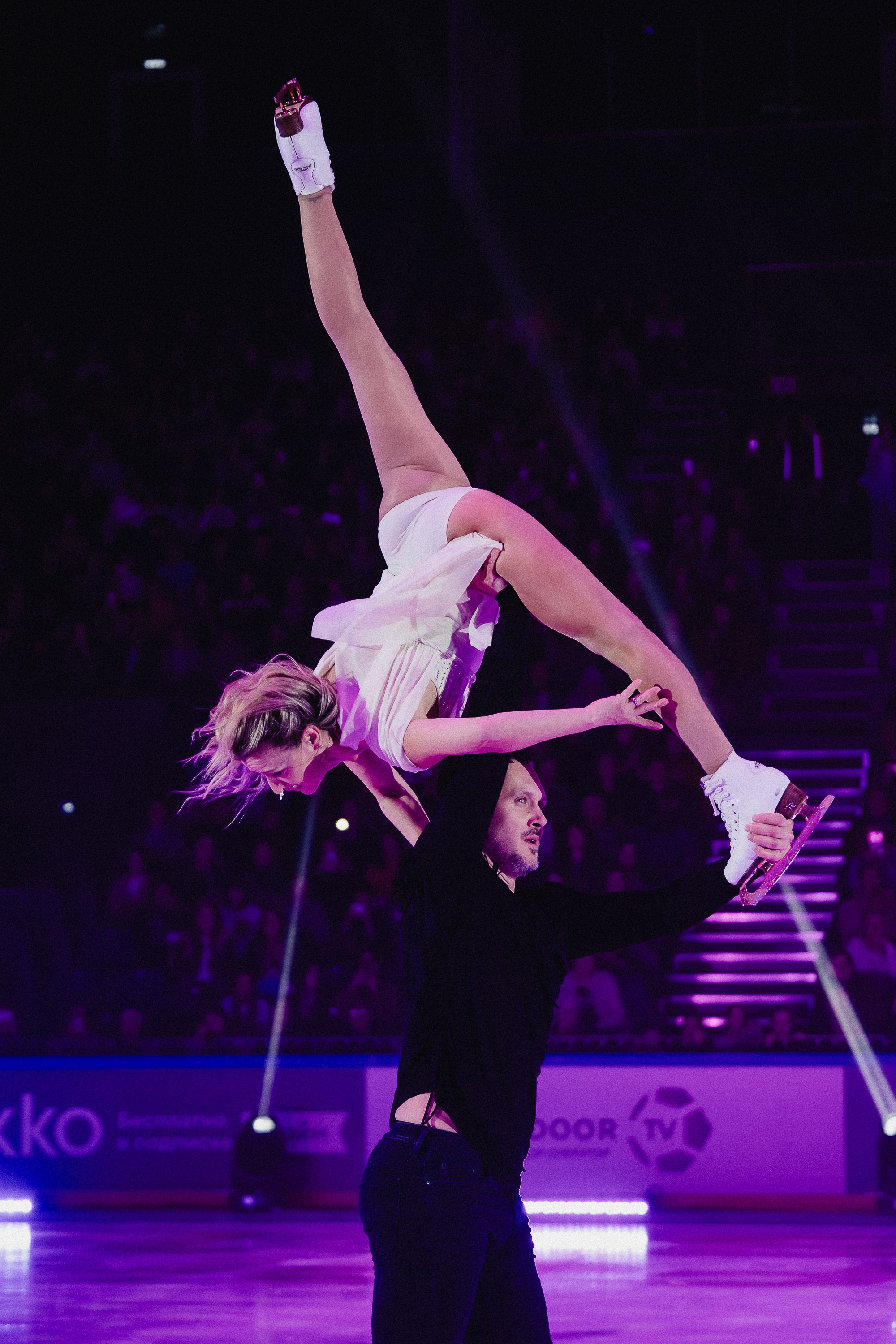 Шоу Этери Тутберидзе в Новосибирске. Воробьева Ксения — Спортивный и танцевальный фотограф Новосибирск