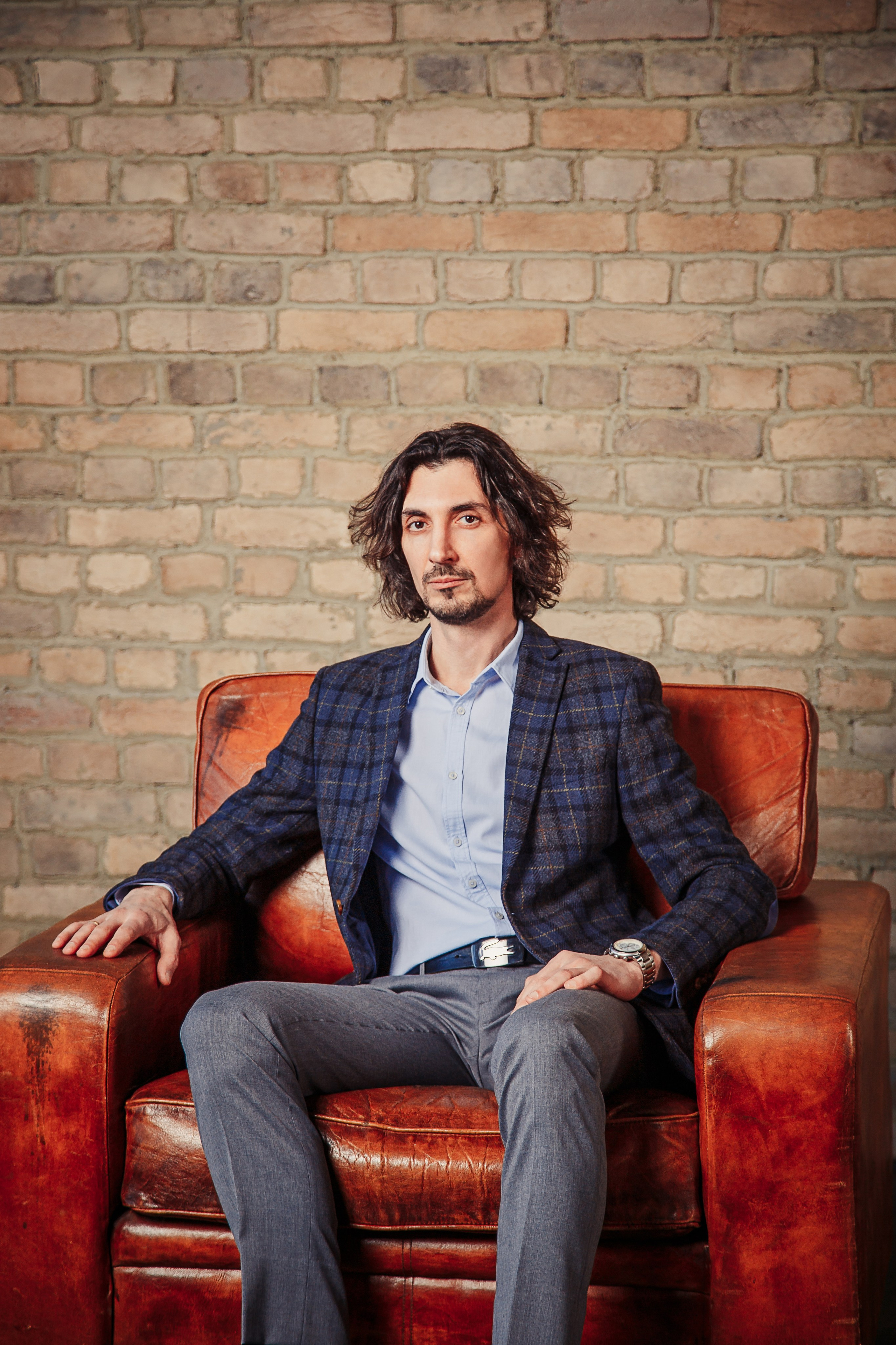 Эксперт по недвижимости Владимир. Бренд‑фотограф в Москве | Rina _Sphoto — личный и бизнес‑контент