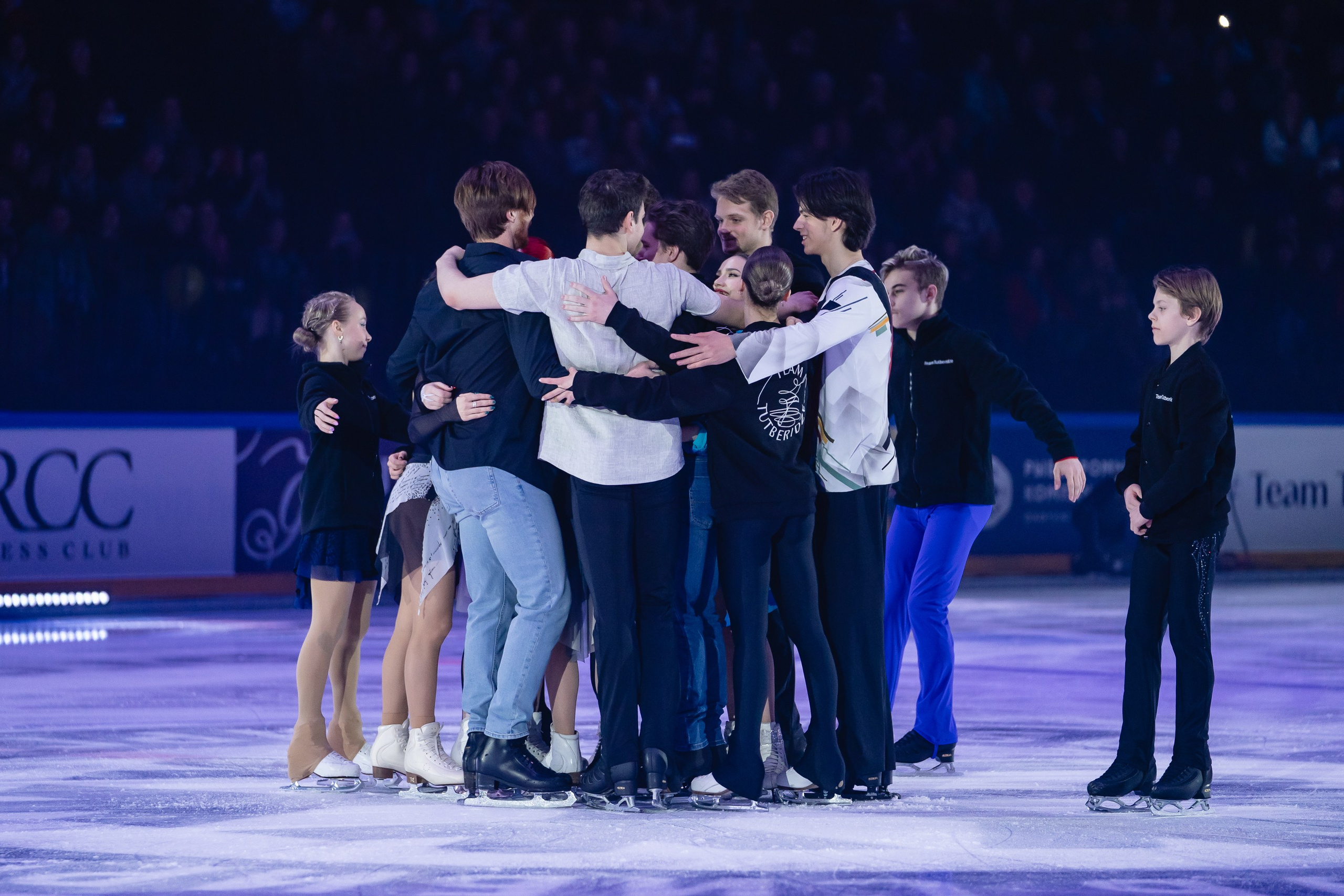 Шоу «Чемпионы на льду» в Новосибирске. Воробьева Ксения — Спортивный и танцевальный фотограф Новосибирск