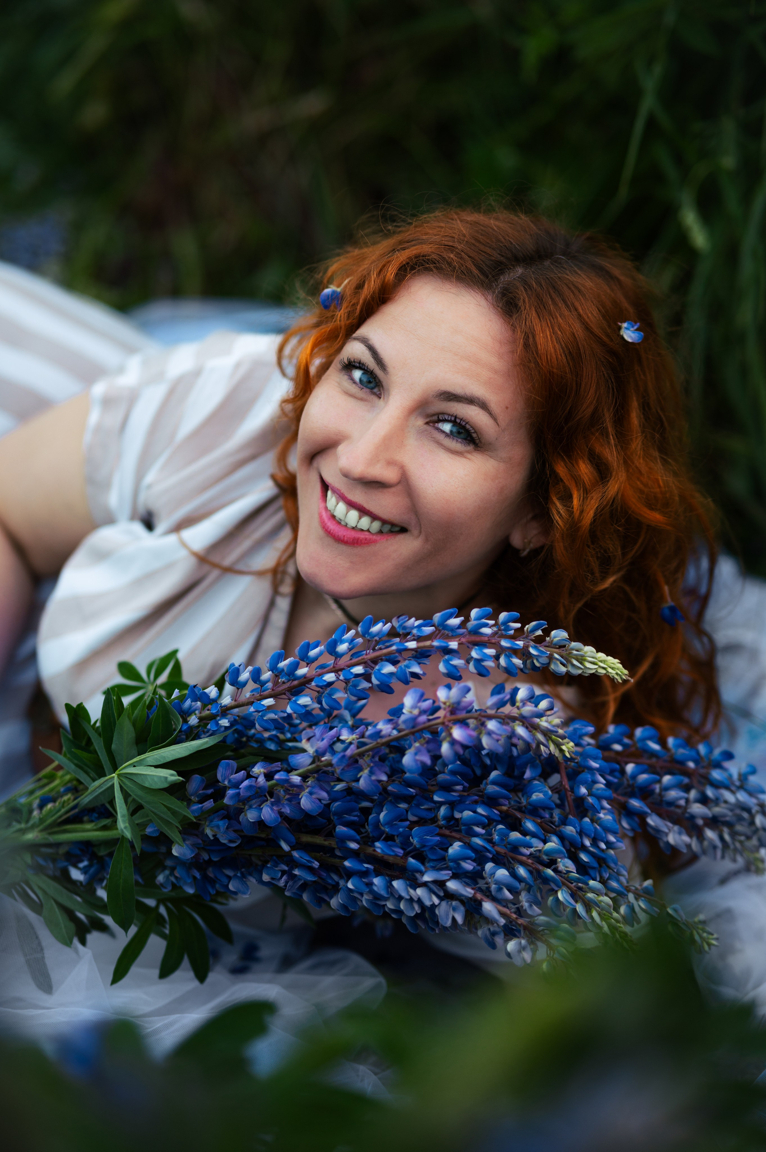 «Анастасия» в люпиновом поле. Фотосъемка и видеосъемка в Калининграде Liveemotion.pro