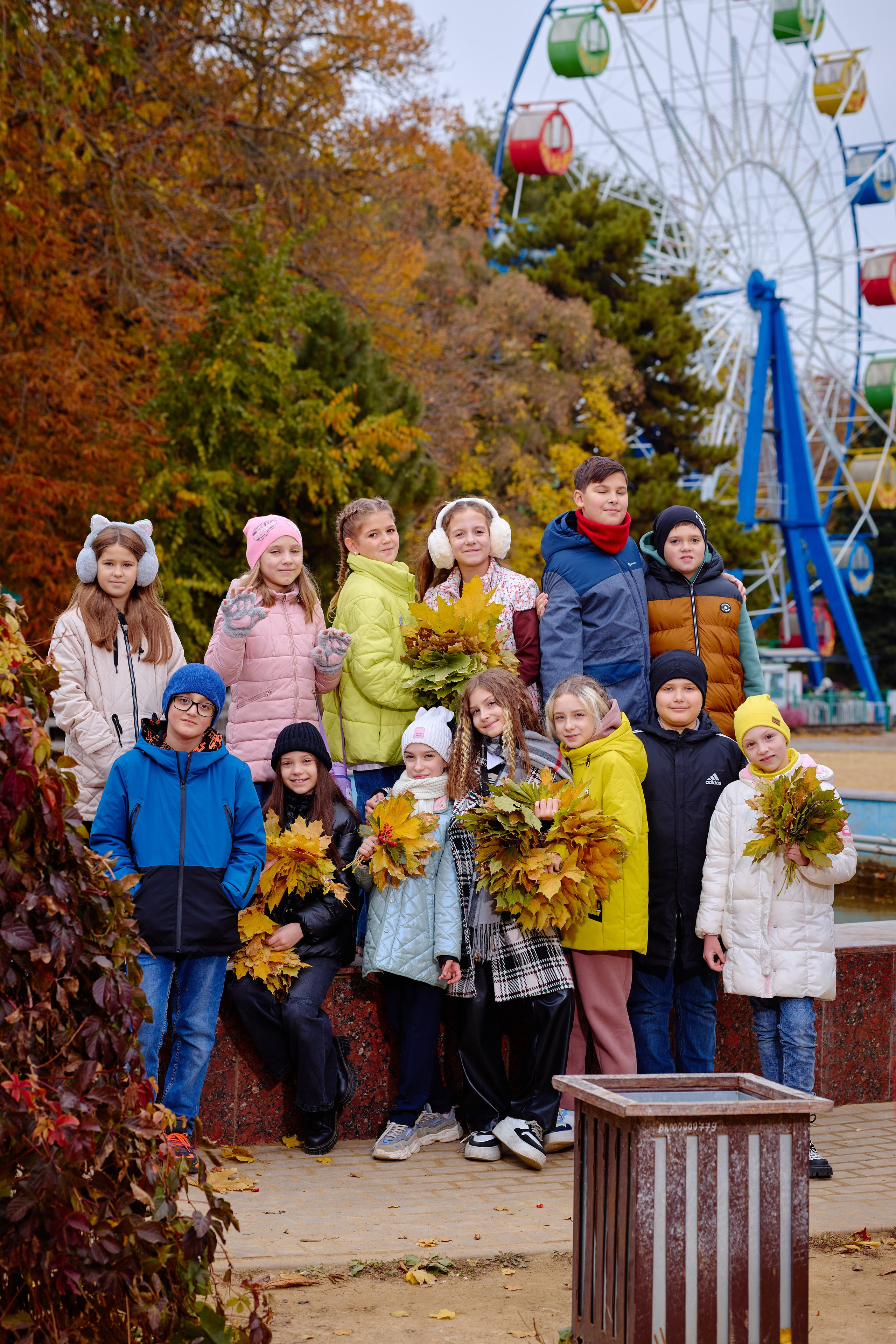 Сьемка для Выпускного Альбома В Парке. Фотограф Выпускные альбомы Таганрог Сергей Коробченко