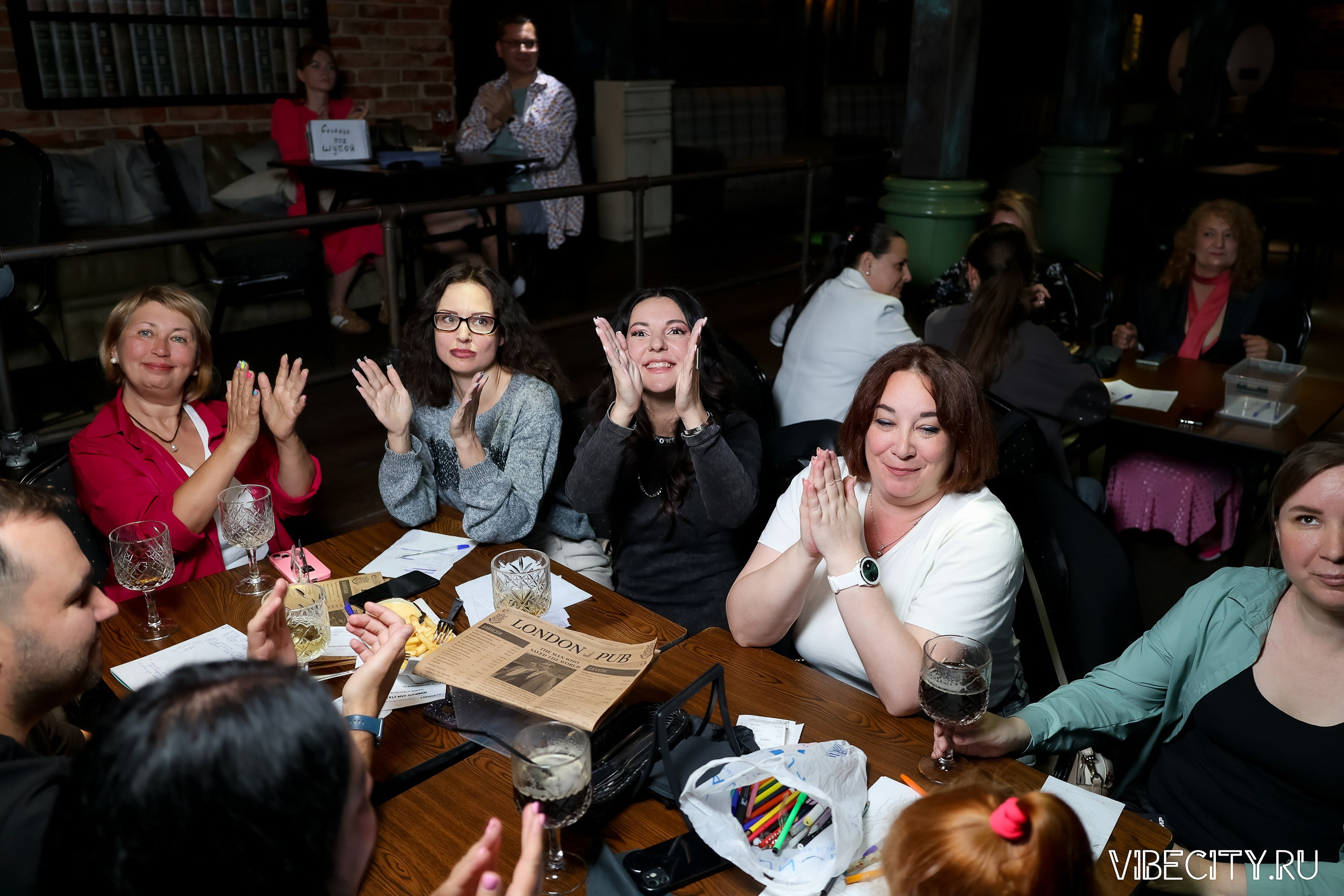 КВИЗ WHOIS. VIBECITY.RU Вайб Сити Ру Фоторепортажи Фотоотчеты Калининград