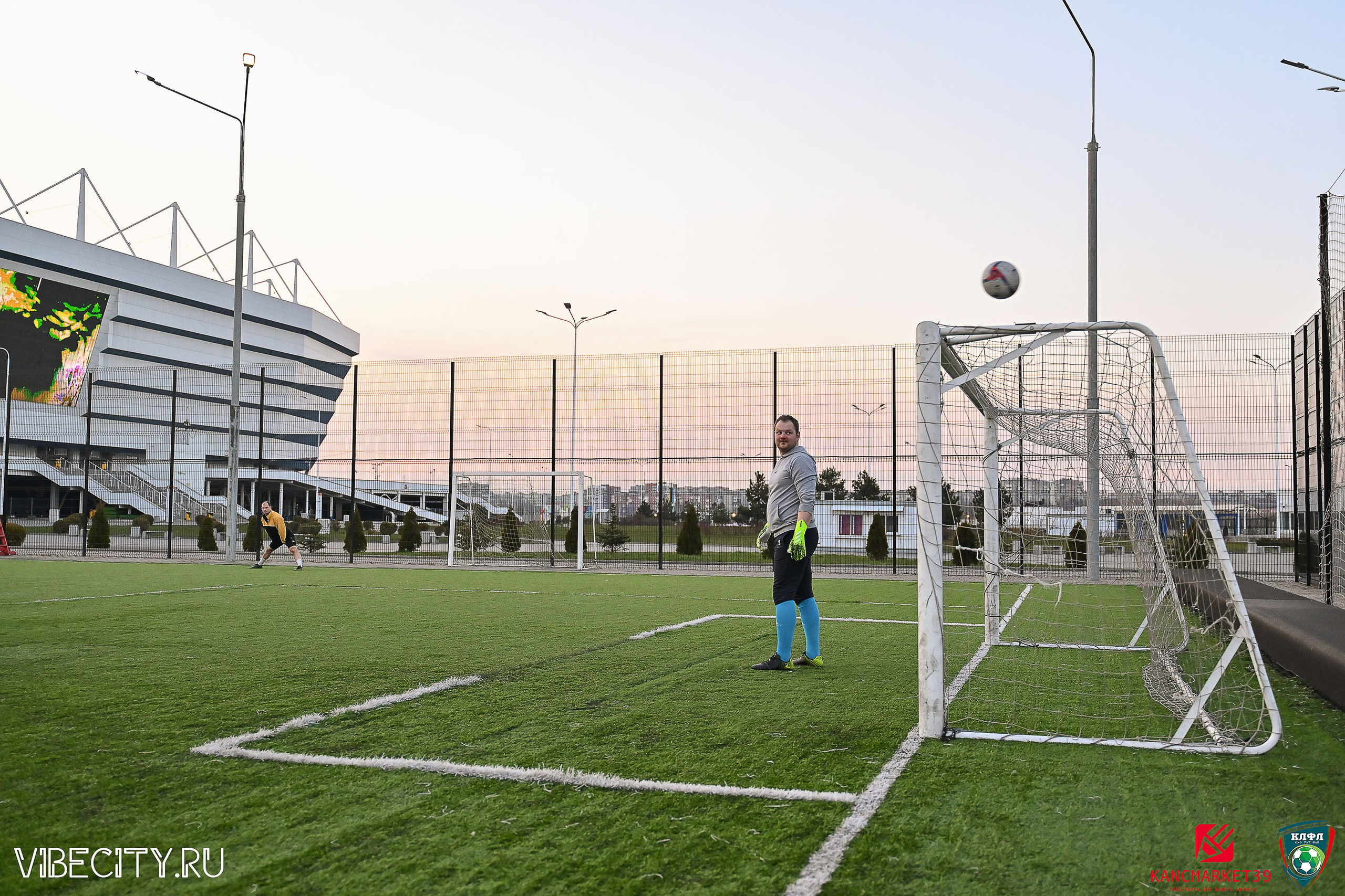 XX ЧЕМПИОНАТ КАЛИНИНГРАДСКОЙ ЛФЛ КАНЦМАРКЕТ39 сезона 2024–2025 гг. VIBECITY.RU Вайб Сити Ру Фоторепортажи Фотоотчеты Калининград