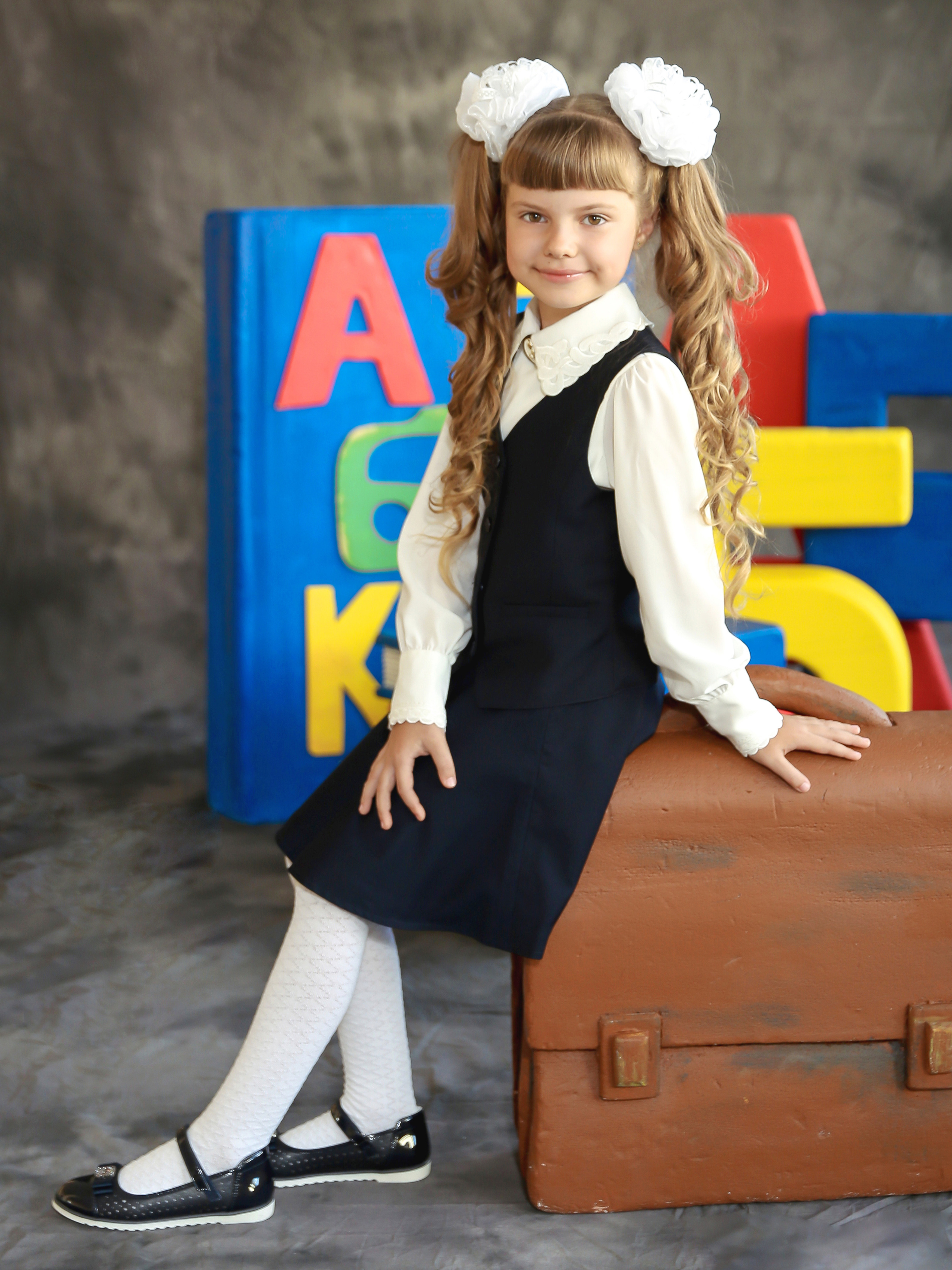 Команда фотостудии Fotobook. Выпускные альбомы в Тюмени для школ, садов, вузов спортивных секций