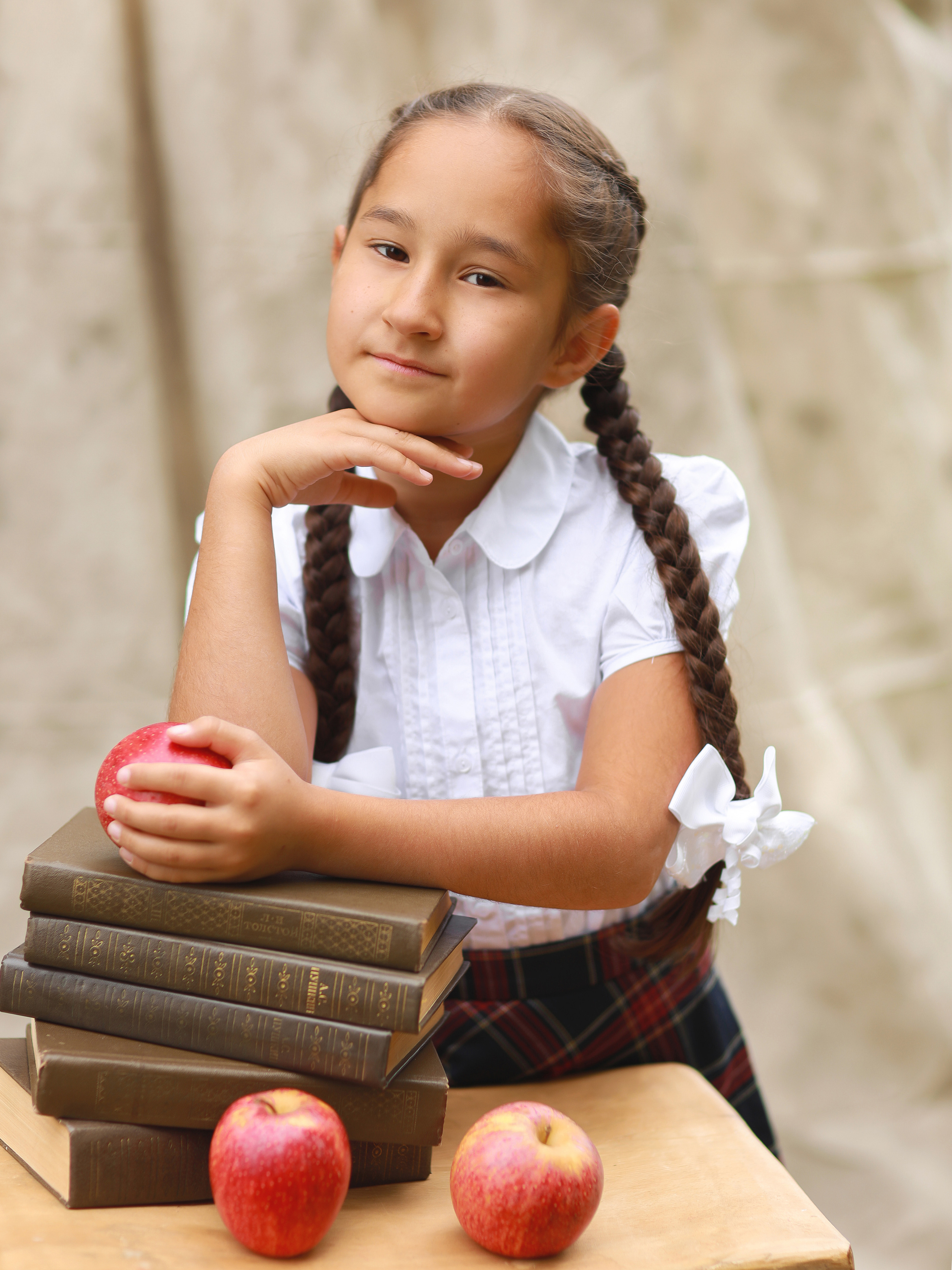 Команда фотостудии Fotobook. Выпускные альбомы в Тюмени для школ, садов, вузов спортивных секций