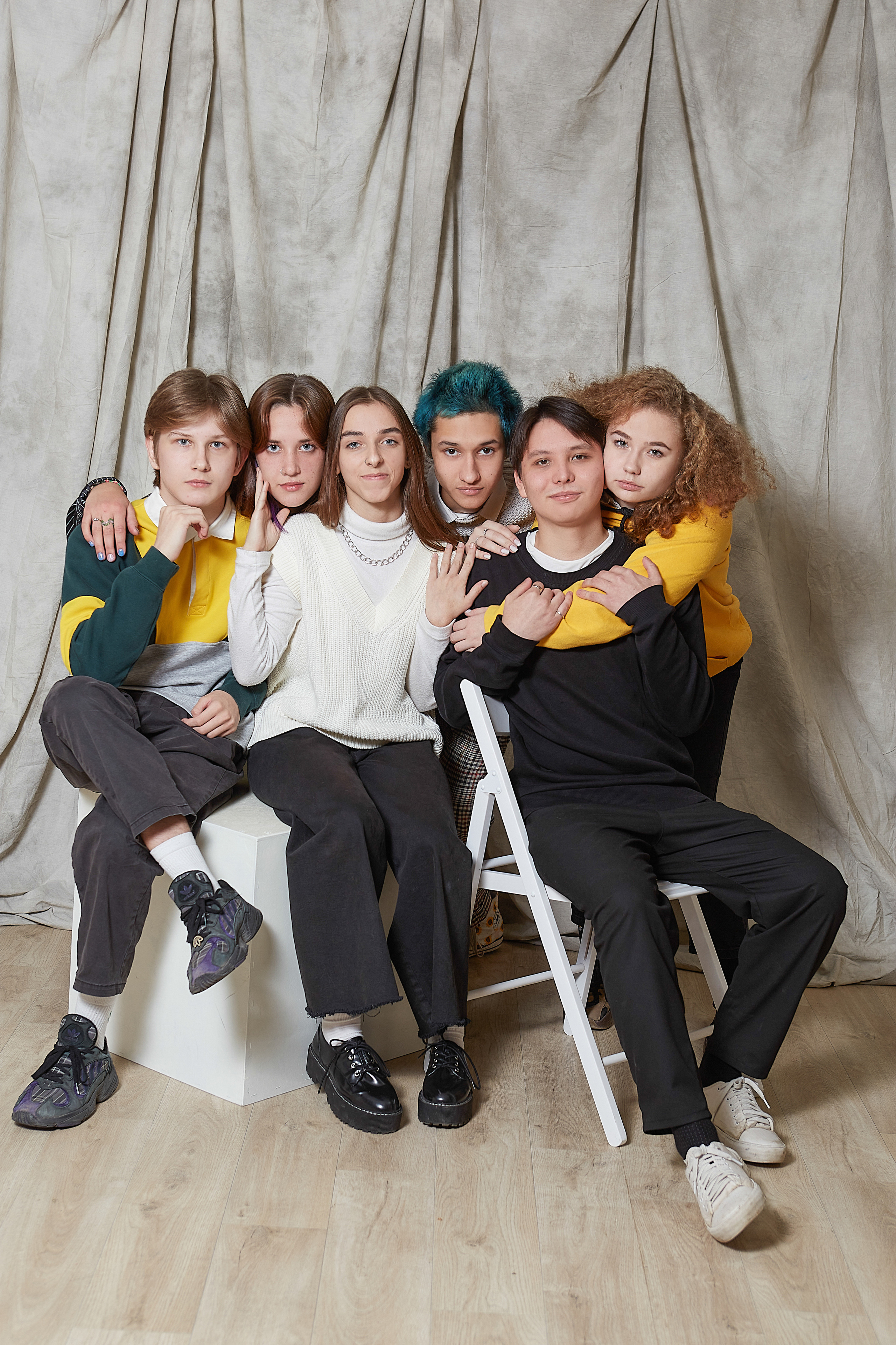 Команда фотостудии Fotobook. Выпускные альбомы в Тюмени для школ, садов, вузов спортивных секций