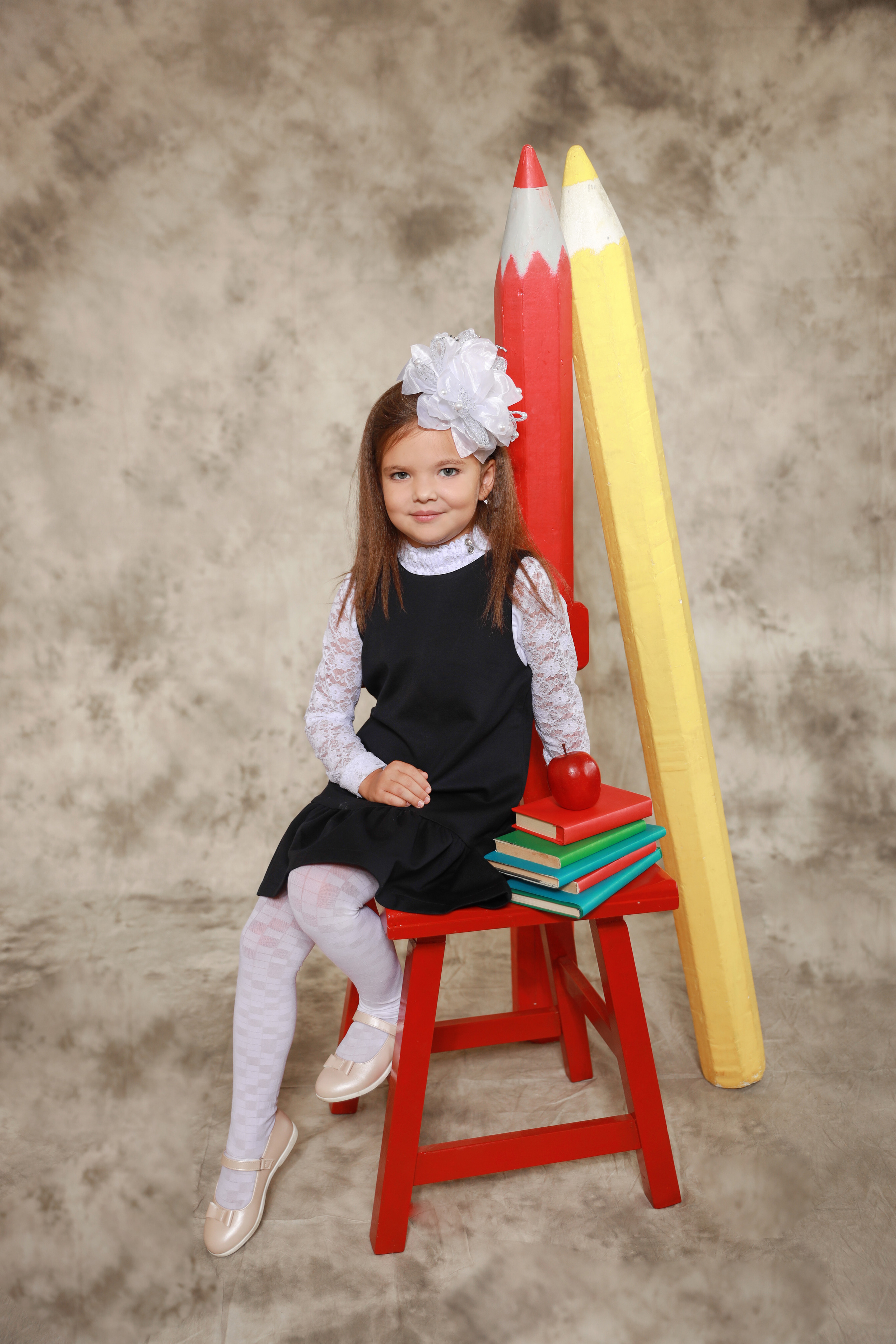 Команда фотостудии Fotobook. Выпускные альбомы в Тюмени для школ, садов, вузов спортивных секций