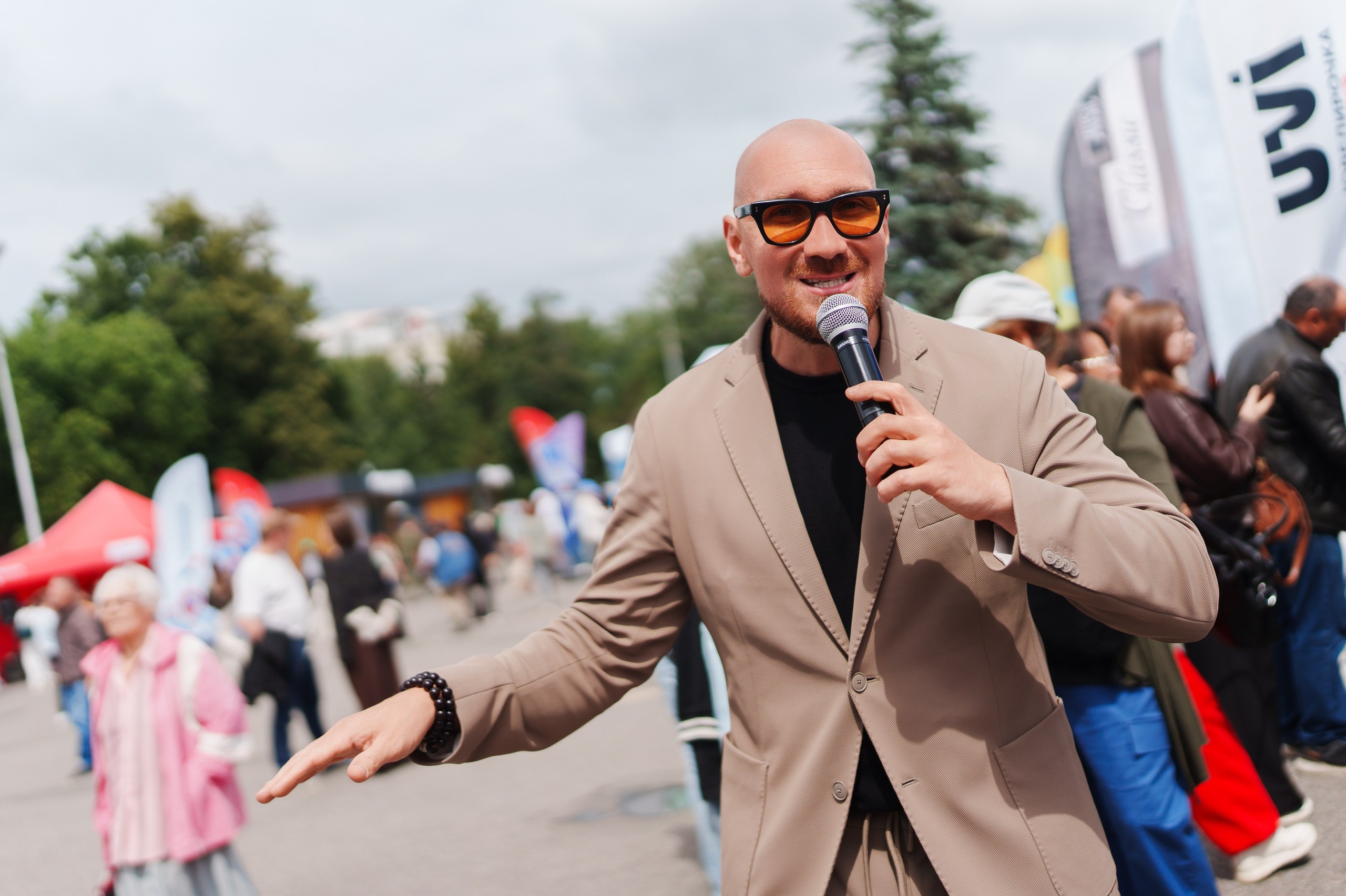Как прошел День России с «Триколор» в Уфе: от жары до ливня и розыгрыша телевизора 📺