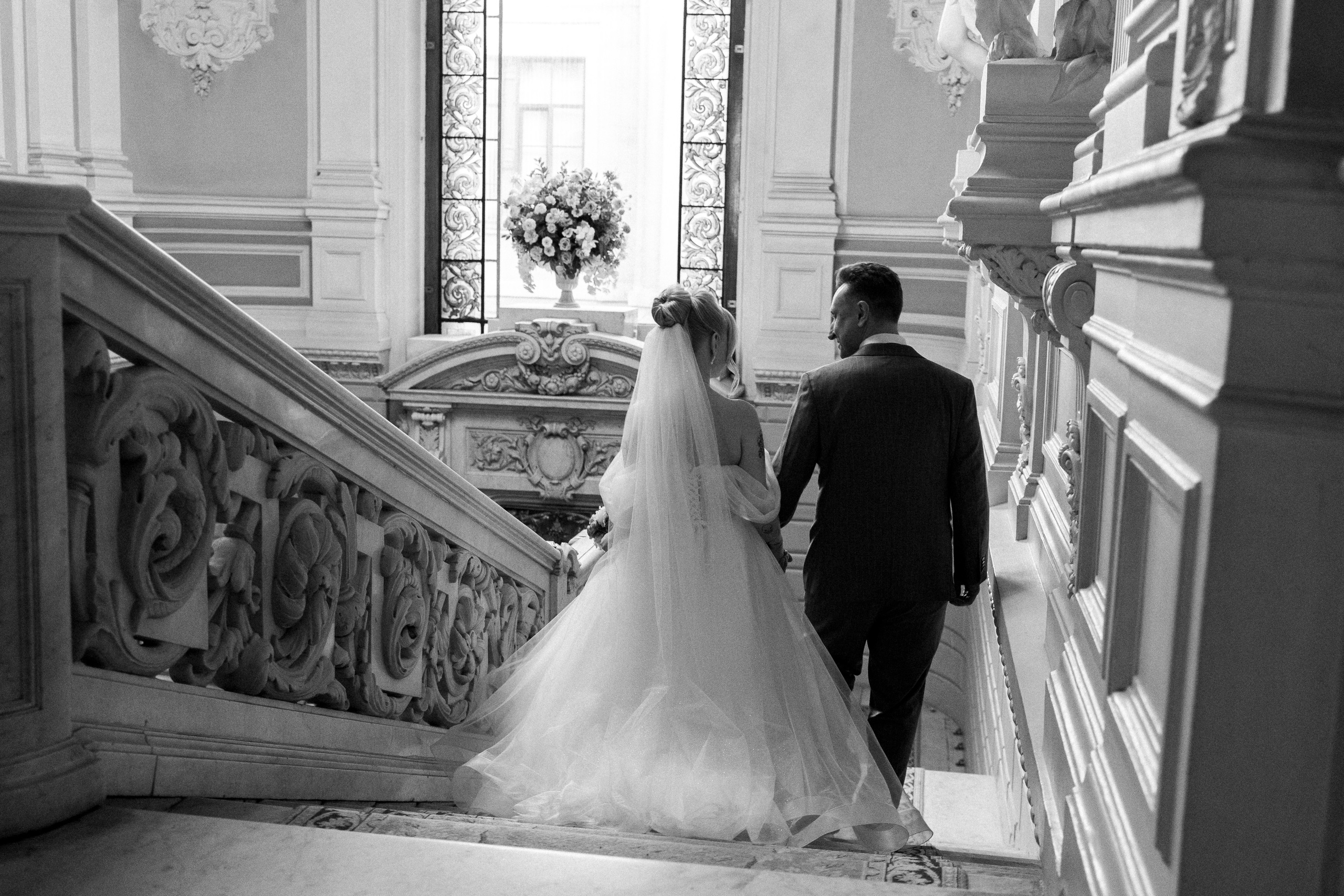 Love in Black and White. Professional photoartist in St. Petersburg (wedding, reportage, portrait, model book, love story) Alexander Shvedov