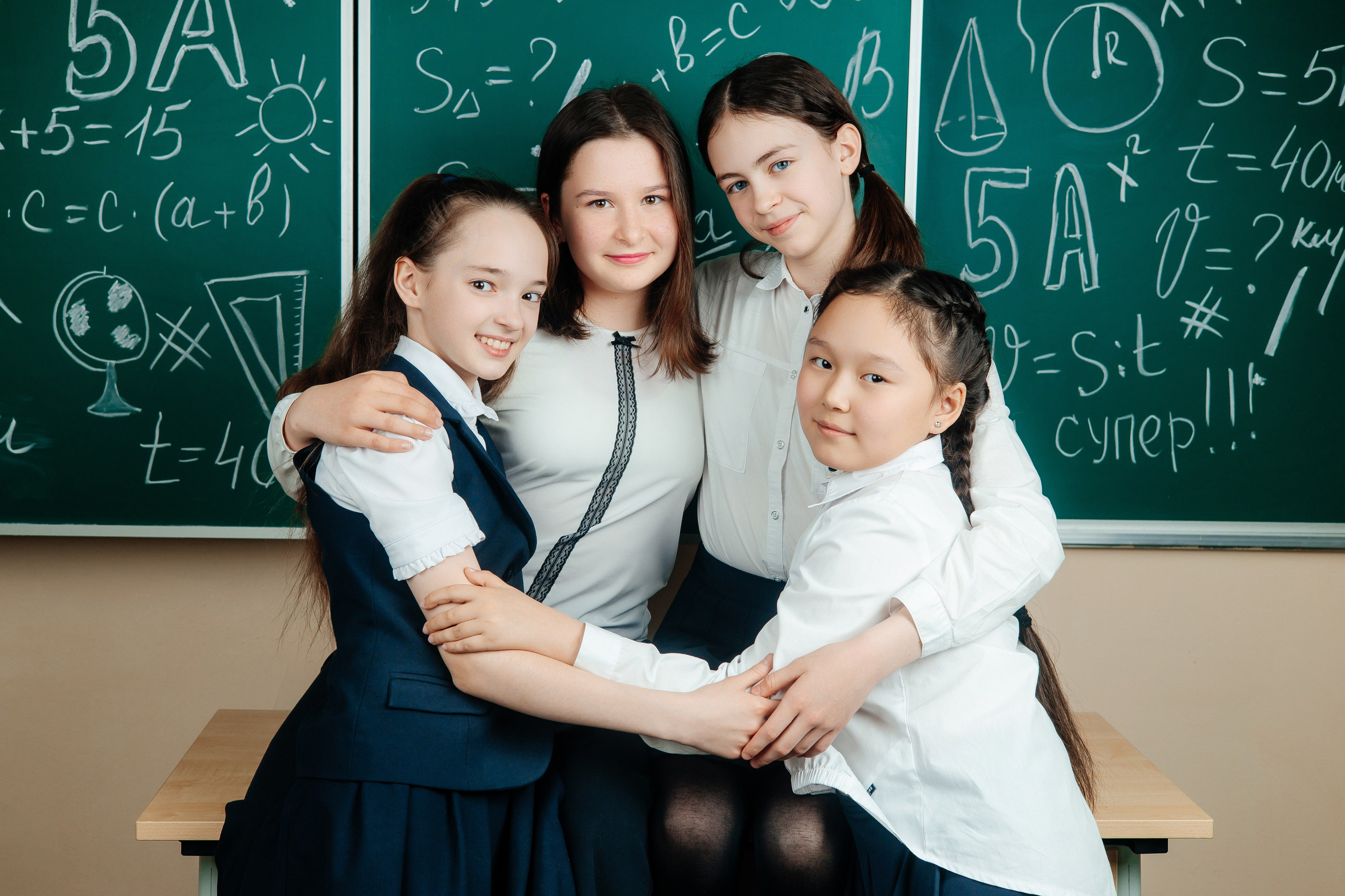 Младшая школа. Школьная фотография и выпускные фотоальбомы Иркутск