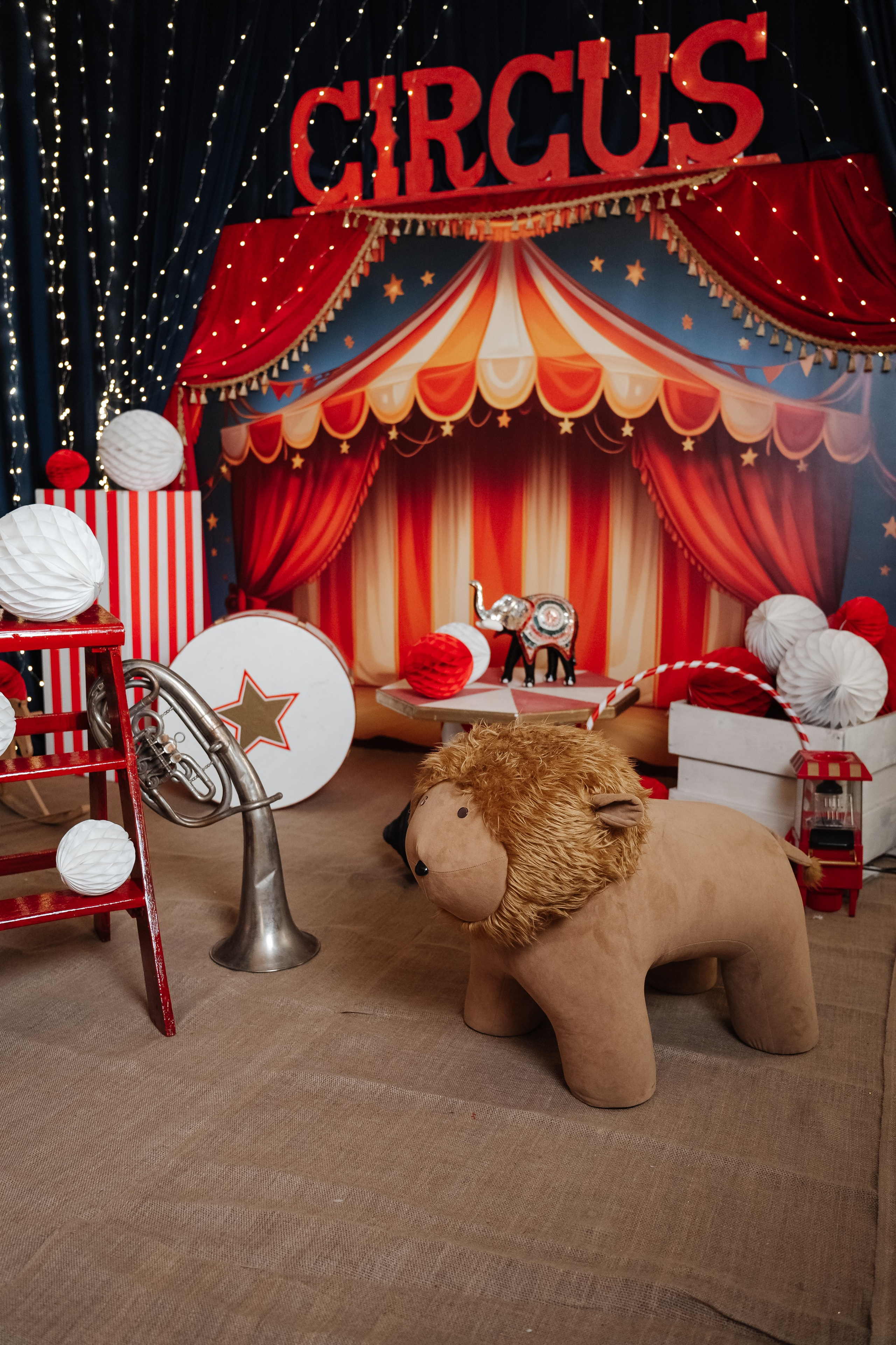 Фотостудия в центре СОЧИ, рядом с ТЦ МореМолл, все для фото и видео. Семейный фотограф в Сочи Лара Salut