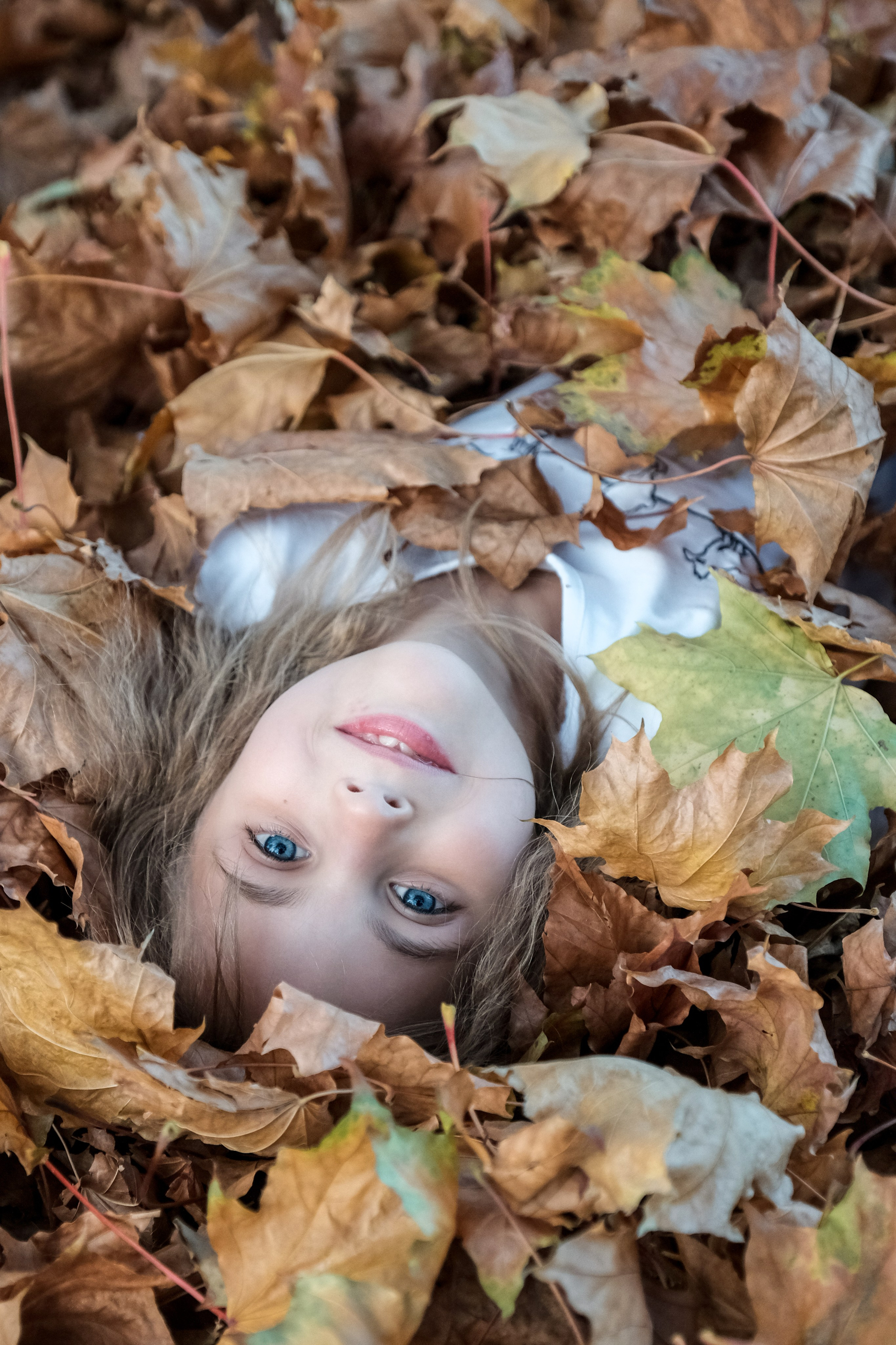 Прогулка Марии с дочерьми в парке Ходынское поле. Семейный и детский фотограф в Москве Светлана Потемкина