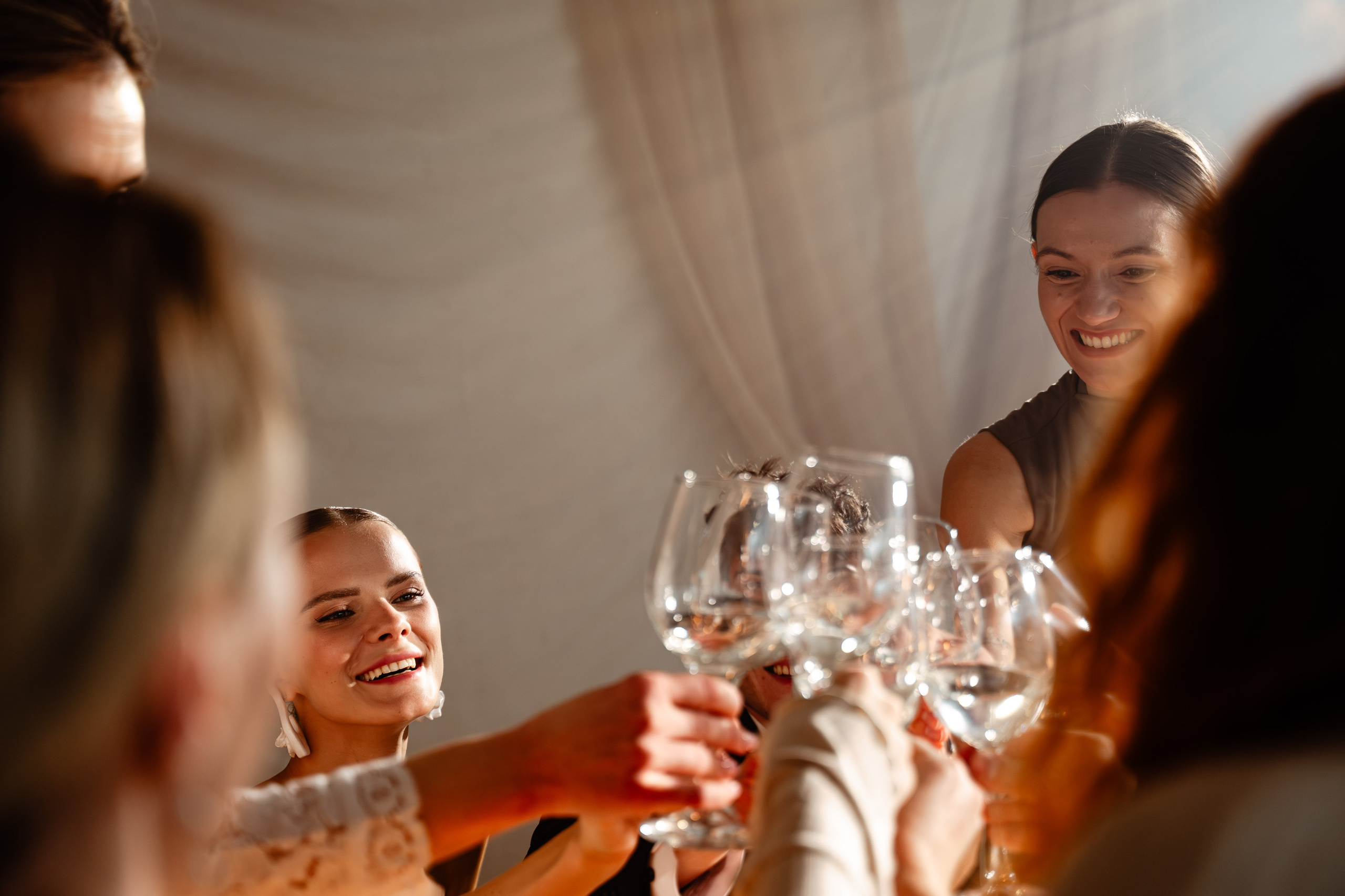 Свадьба в Отеле Марко Поло, Москва | Фотосессия камерного банкета | Алёна Макеева, свадебный фотограф. Свадебный и семейный фотограф в Москве и МО (Фрязино, Королёв, Коломна) Макеева Алёна