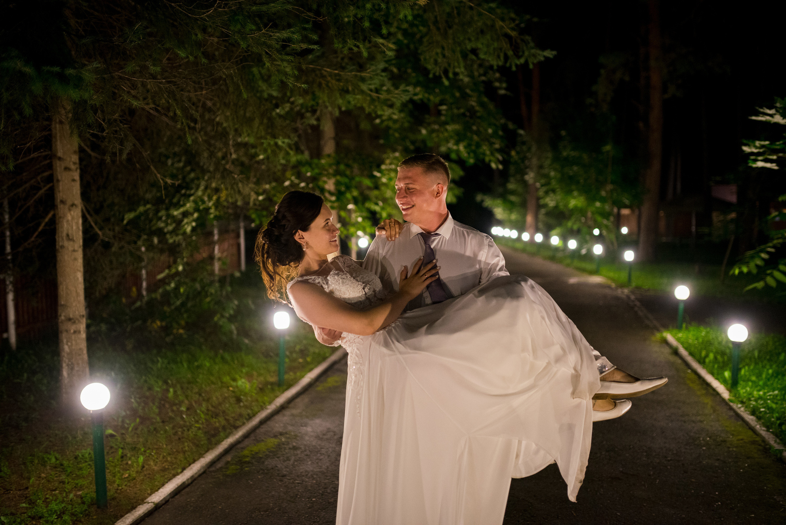 Свадебные фото счастливых людей. Сергей Богомолов. Свадебный и семейный фотограф