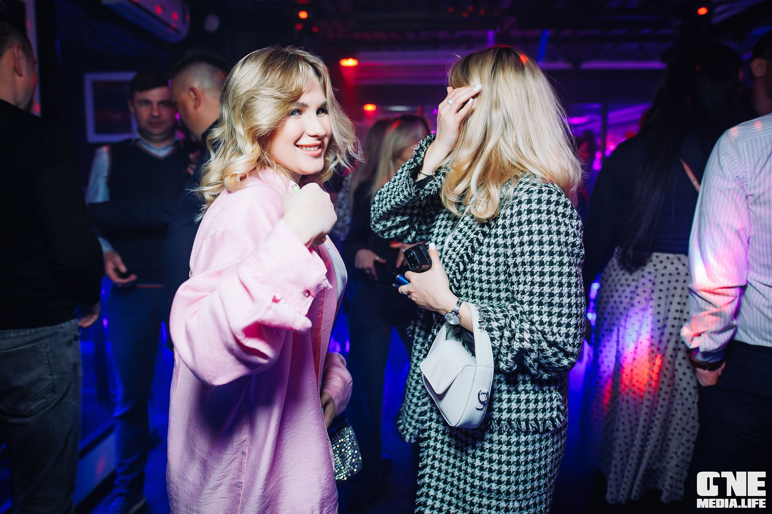 Dj Alexey Viper в Nisha. One Media Life: фоторепортажи, фотоотчеты с мероприятий и заведений