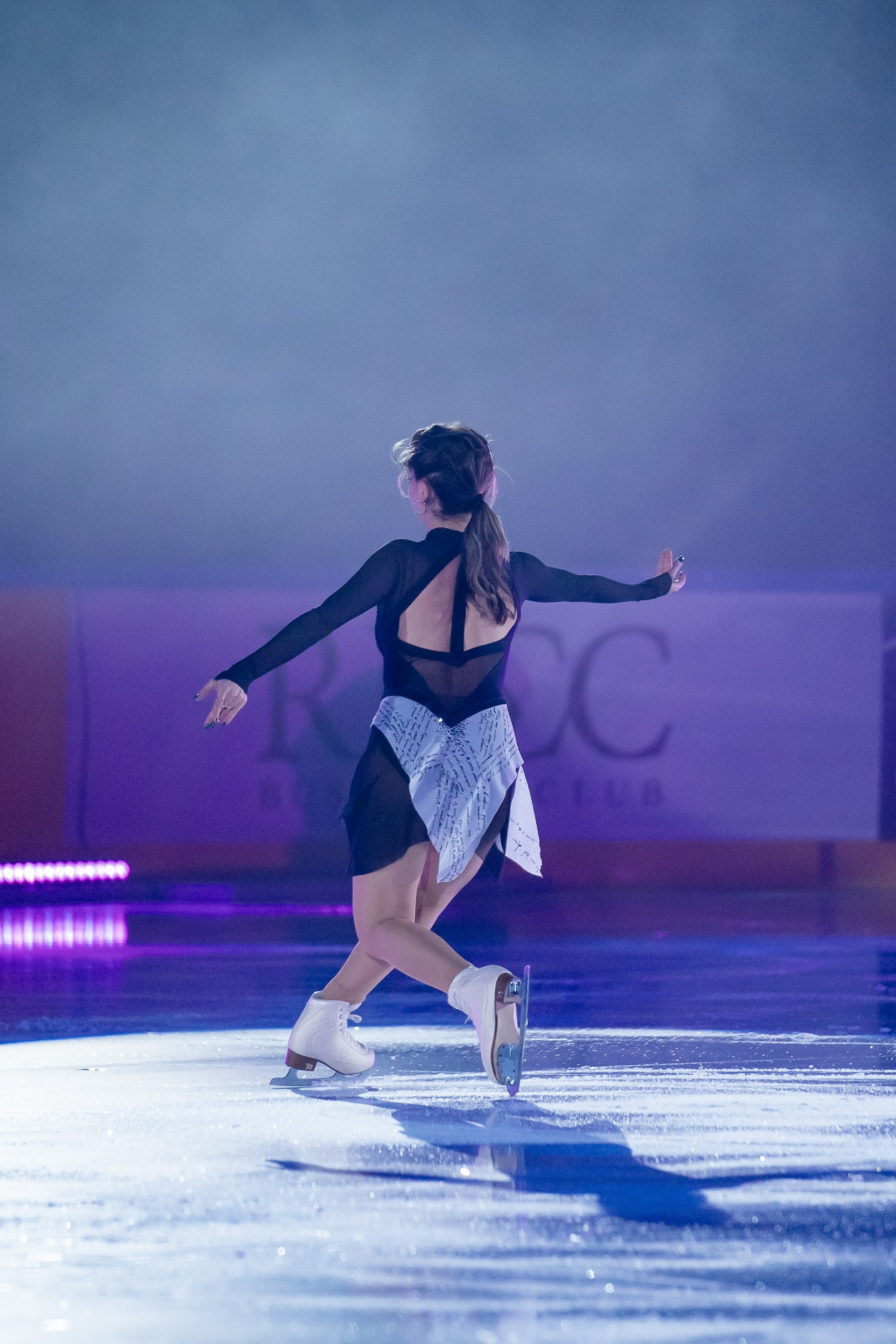 Шоу «Чемпионы на льду» в Новосибирске. Воробьева Ксения — Спортивный и танцевальный фотограф Новосибирск