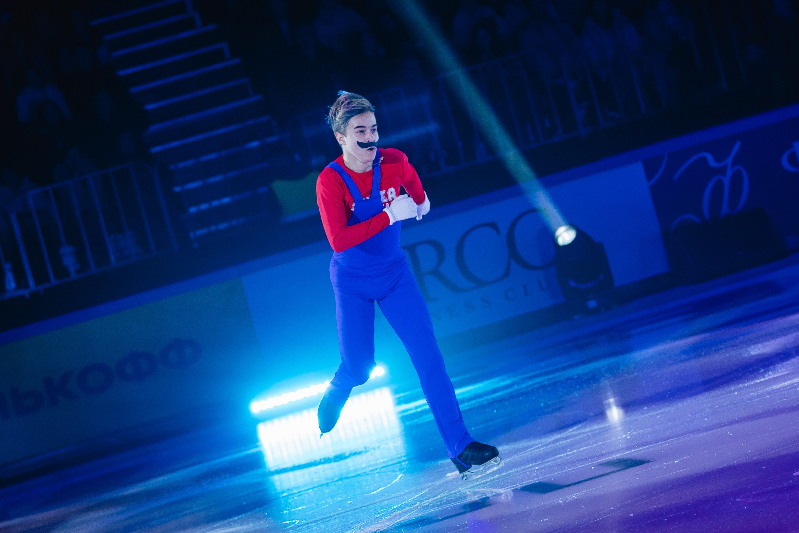 Шоу «Чемпионы на льду» в Новосибирске. Воробьева Ксения — Спортивный и танцевальный фотограф Новосибирск