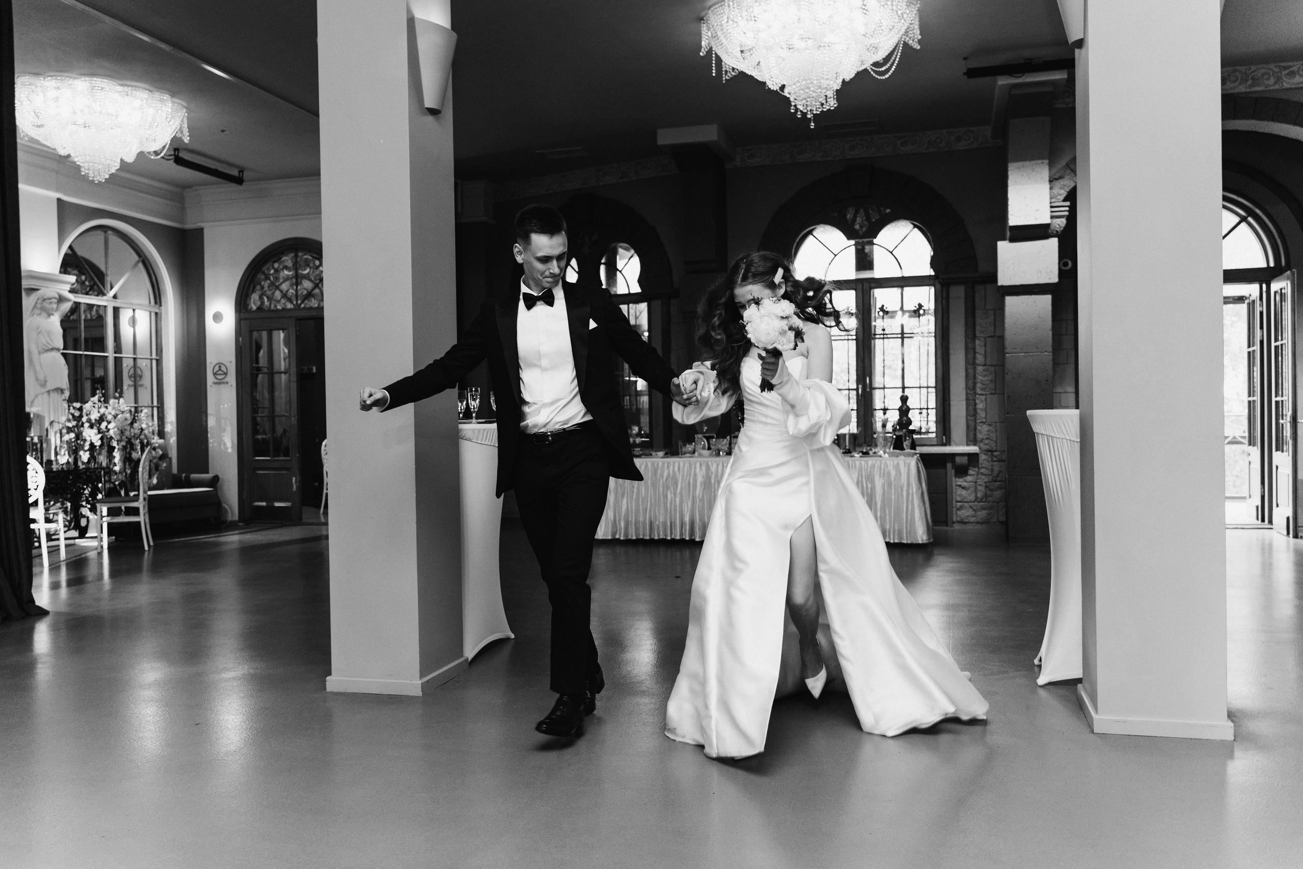 Современная свадьба с винтажным шлейфом в Санкт-Петербурге. Фотограф в Мурманске, Североморске и Санкт-Петербурге Валерия Козлова