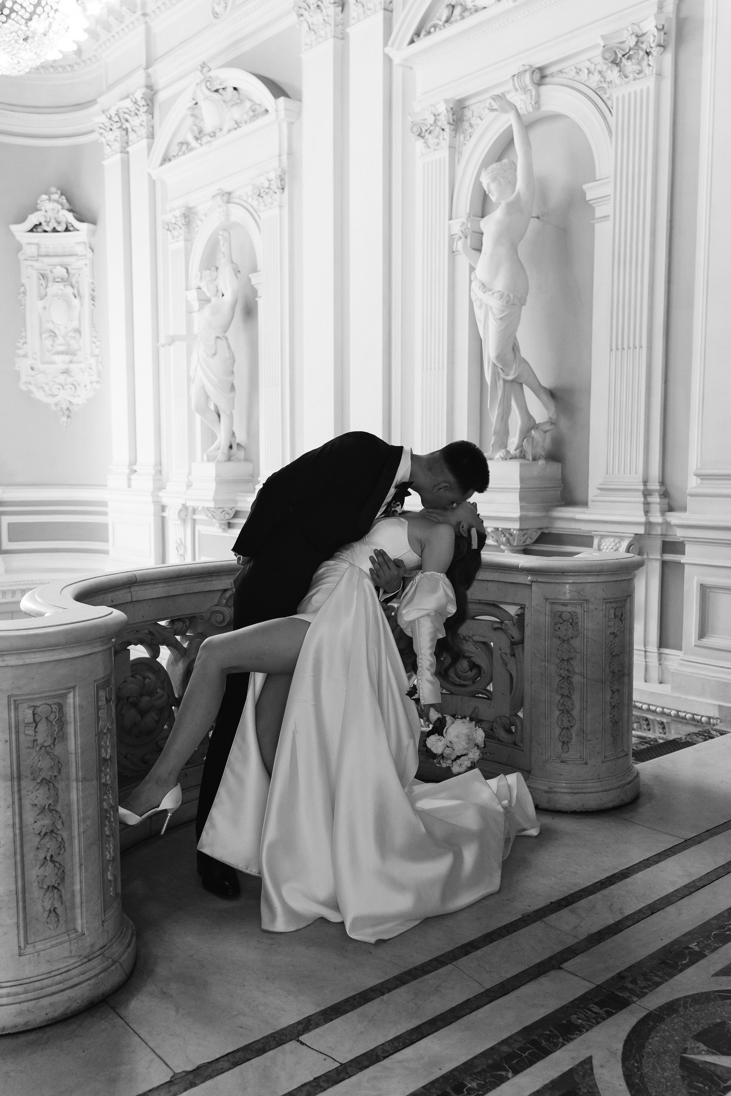 Современная свадьба с винтажным шлейфом в Санкт-Петербурге. Фотограф в Мурманске, Североморске и Санкт-Петербурге Валерия Козлова