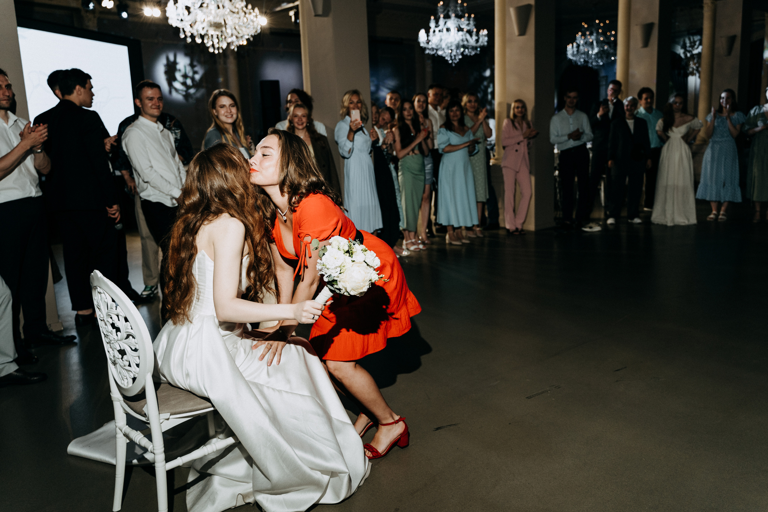 Современная свадьба с винтажным шлейфом в Санкт-Петербурге. Фотограф в Мурманске, Североморске и Санкт-Петербурге Валерия Козлова