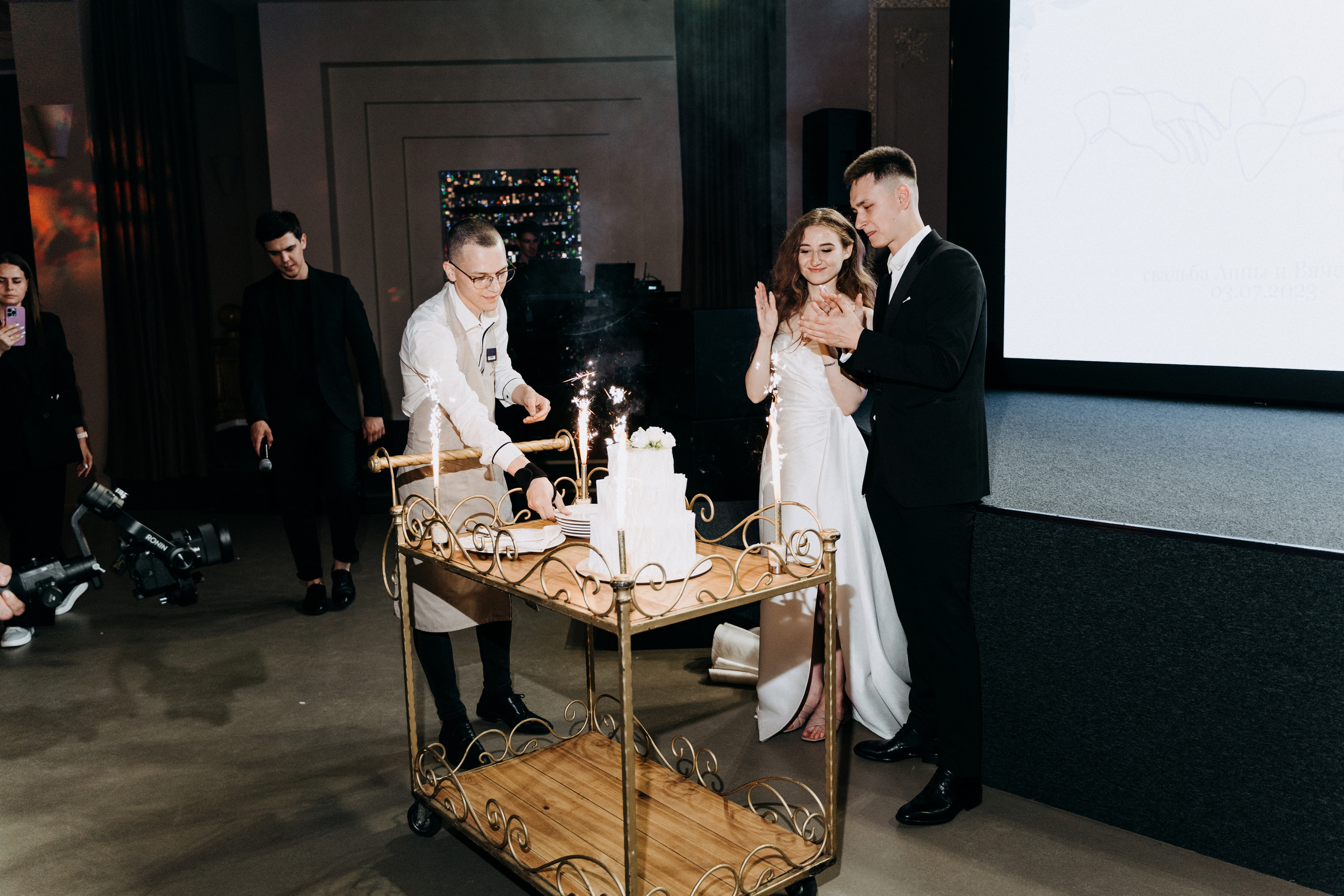 Современная свадьба с винтажным шлейфом в Санкт-Петербурге. Фотограф в Мурманске, Североморске и Санкт-Петербурге Валерия Козлова