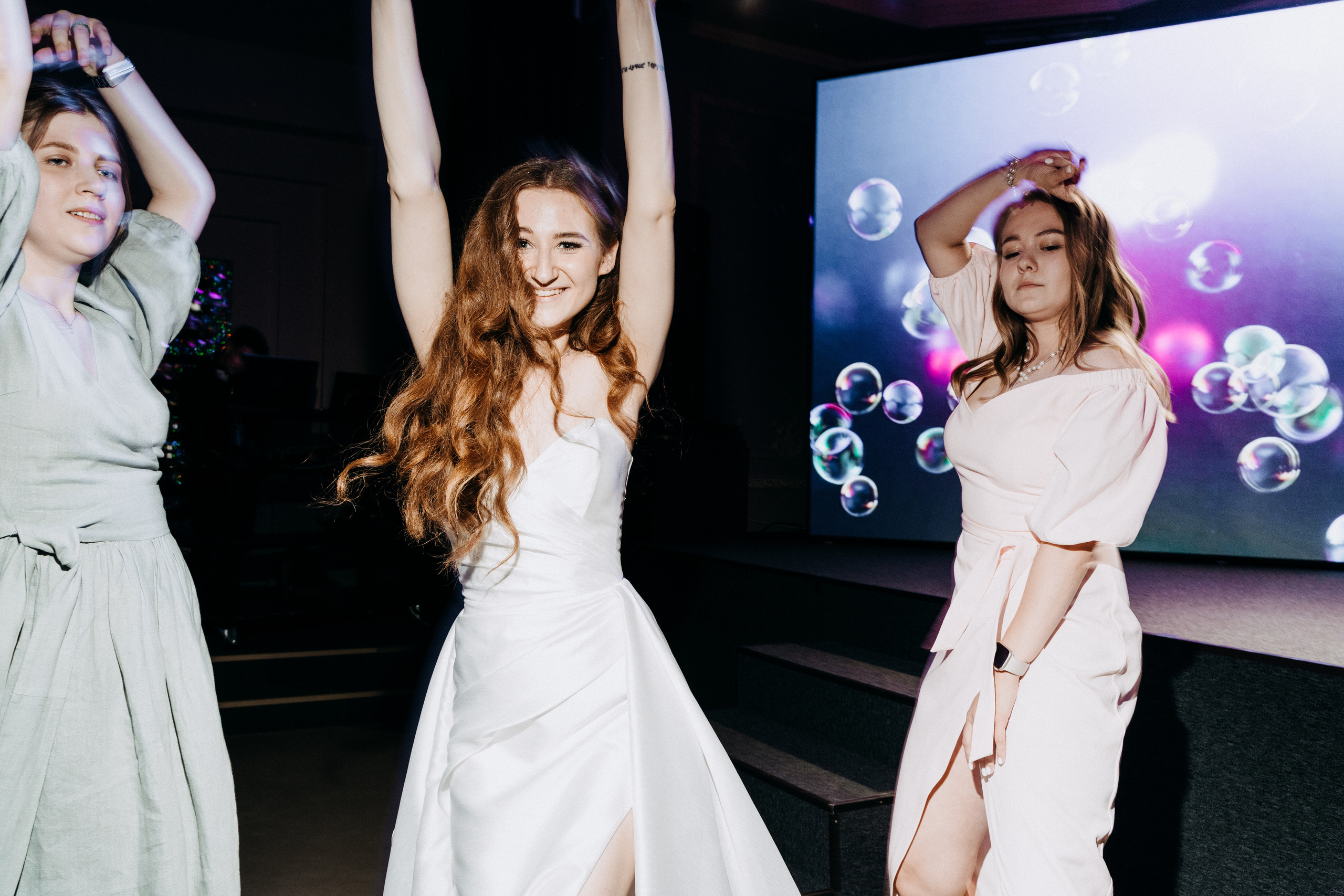 Современная свадьба с винтажным шлейфом в Санкт-Петербурге. Фотограф в Мурманске, Североморске и Санкт-Петербурге Валерия Козлова