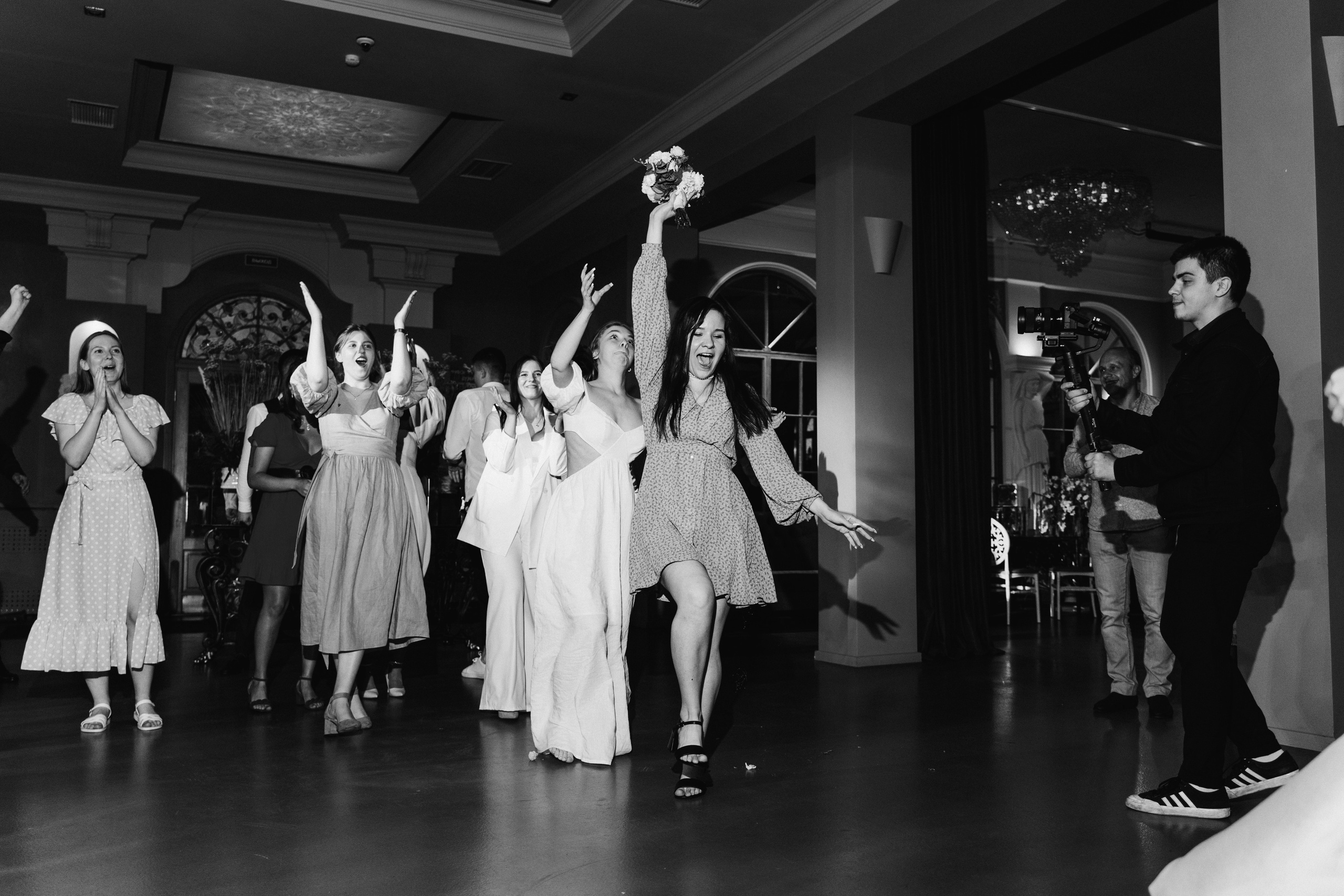 Современная свадьба с винтажным шлейфом в Санкт-Петербурге. Фотограф в Мурманске, Североморске и Санкт-Петербурге Валерия Козлова