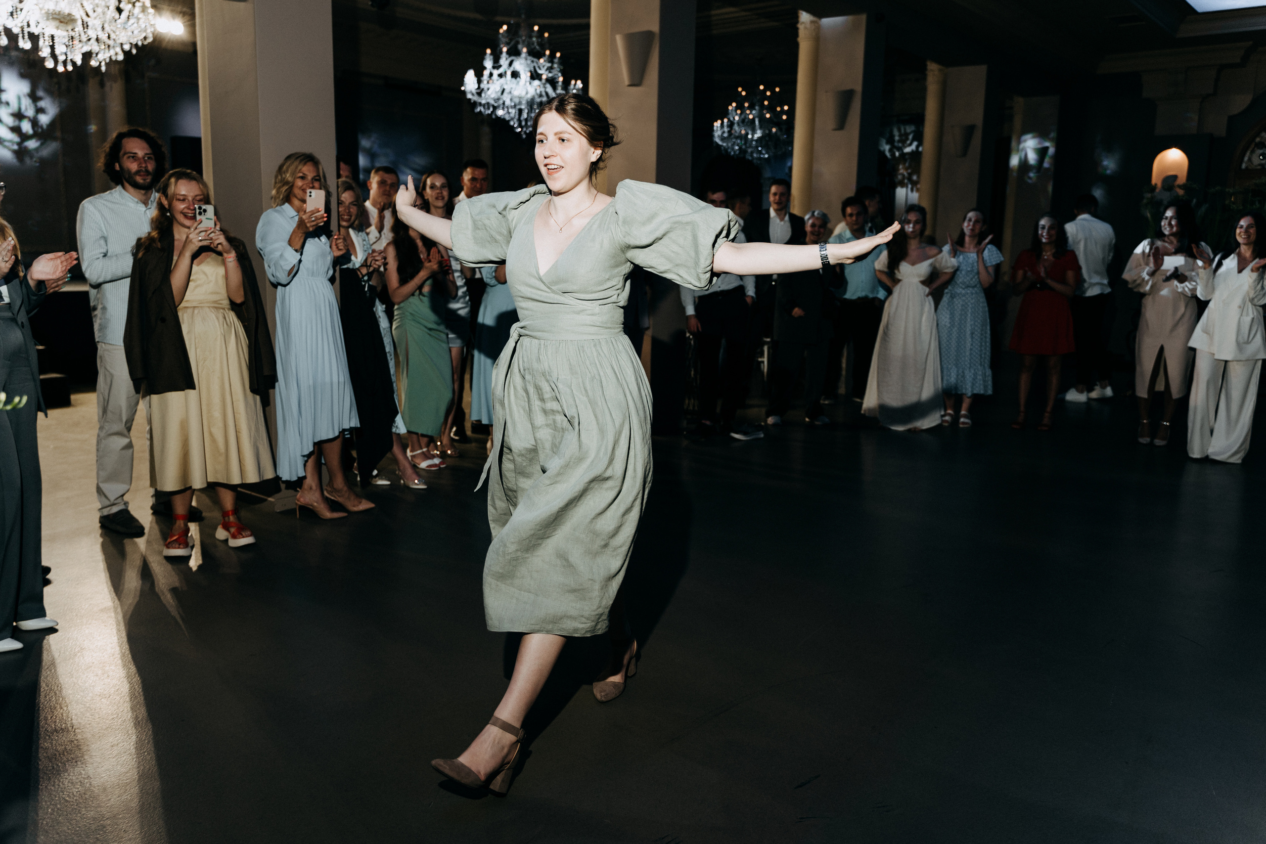 Современная свадьба с винтажным шлейфом в Санкт-Петербурге. Фотограф в Мурманске, Североморске и Санкт-Петербурге Валерия Козлова