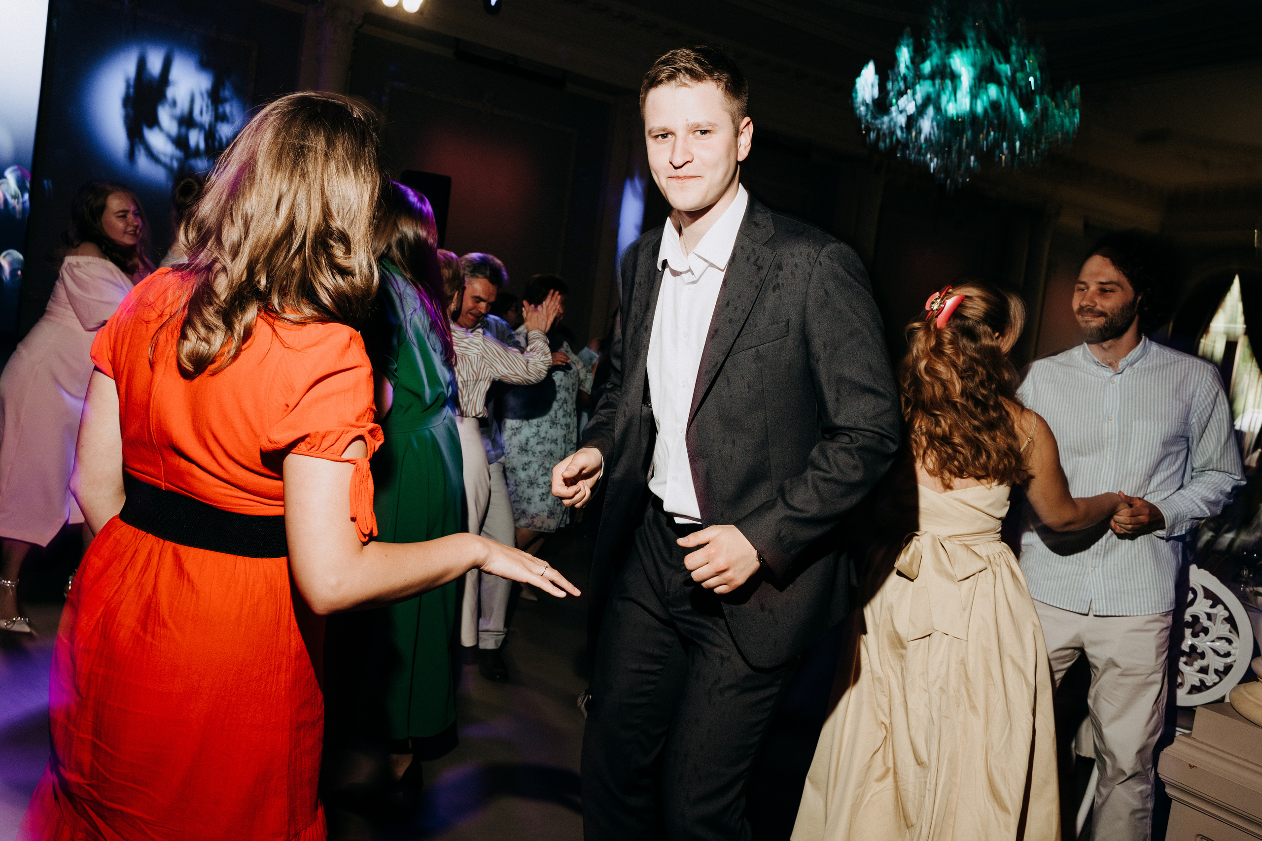 Современная свадьба с винтажным шлейфом в Санкт-Петербурге. Фотограф в Мурманске, Североморске и Санкт-Петербурге Валерия Козлова