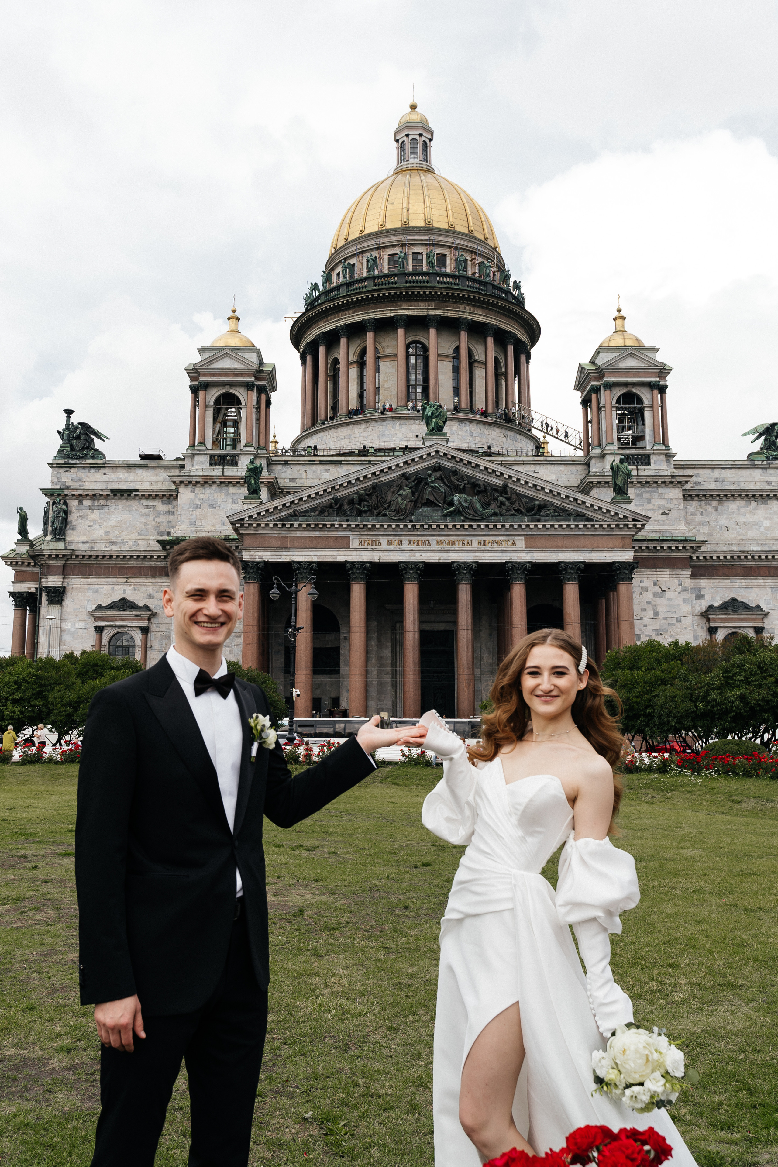 Современная свадьба с винтажным шлейфом в Санкт-Петербурге. Фотограф в Мурманске, Североморске и Санкт-Петербурге Валерия Козлова