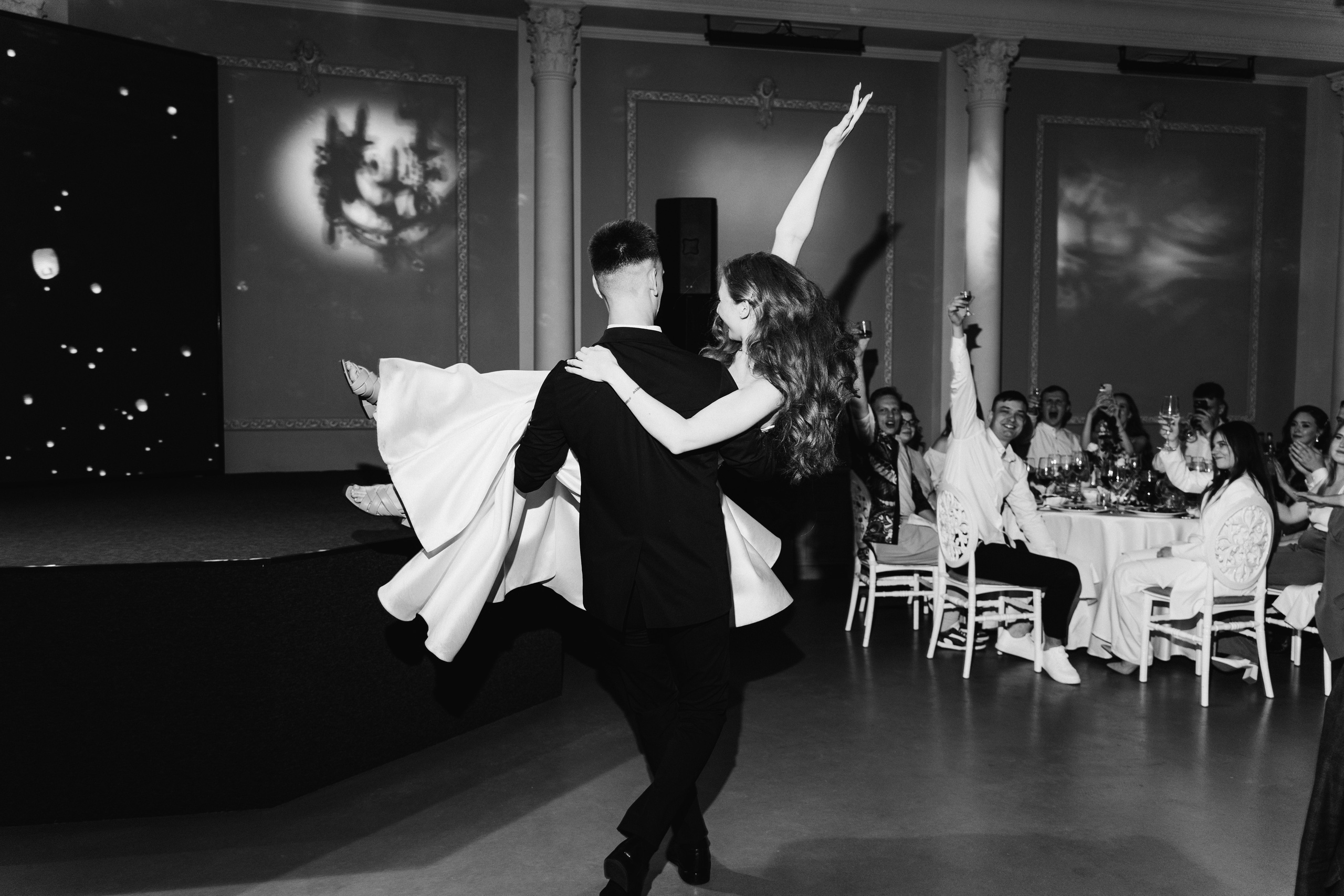 Современная свадьба с винтажным шлейфом в Санкт-Петербурге. Фотограф в Мурманске, Североморске и Санкт-Петербурге Валерия Козлова