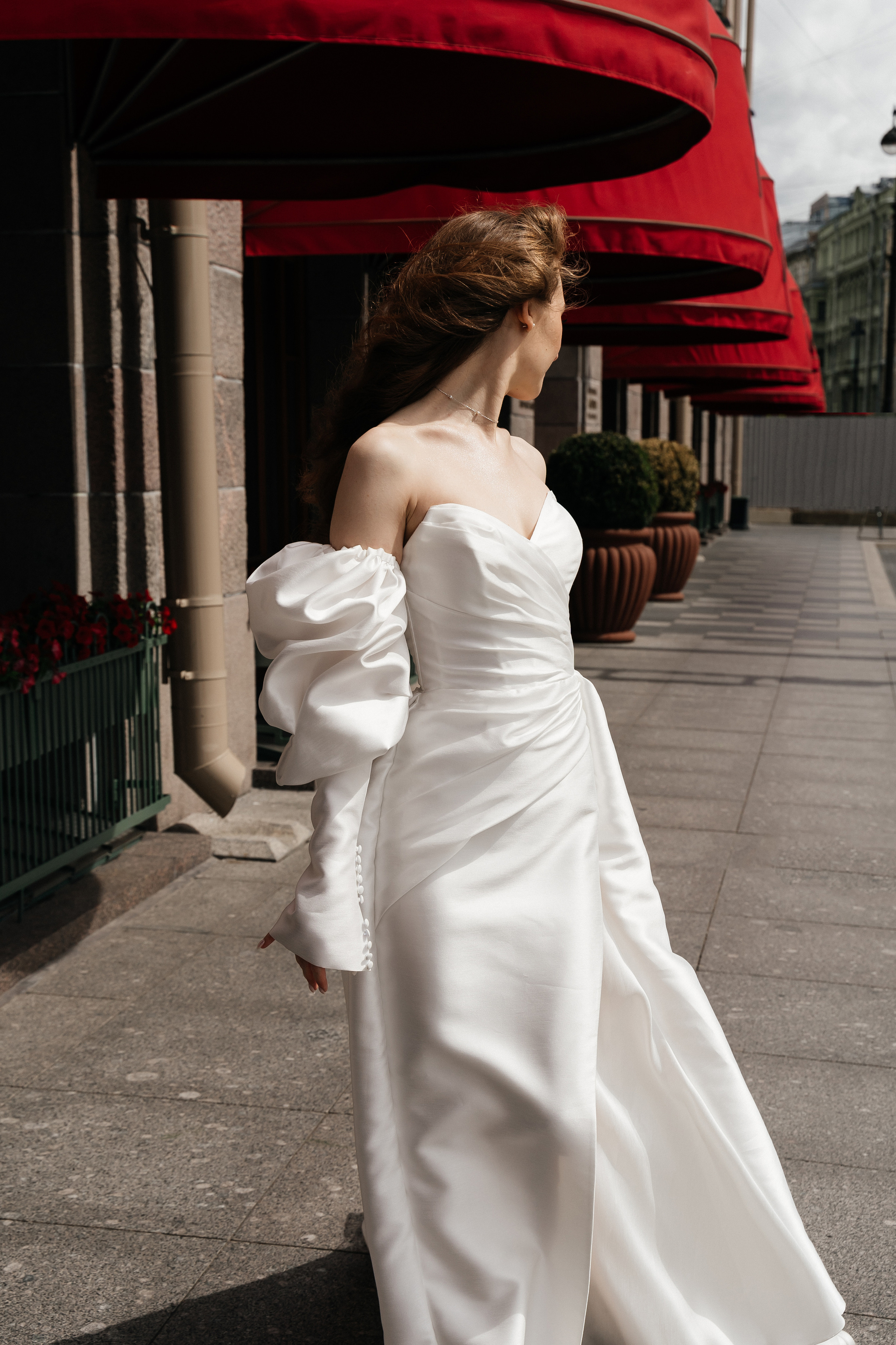 Современная свадьба с винтажным шлейфом в Санкт-Петербурге. Фотограф в Мурманске, Североморске и Санкт-Петербурге Валерия Козлова