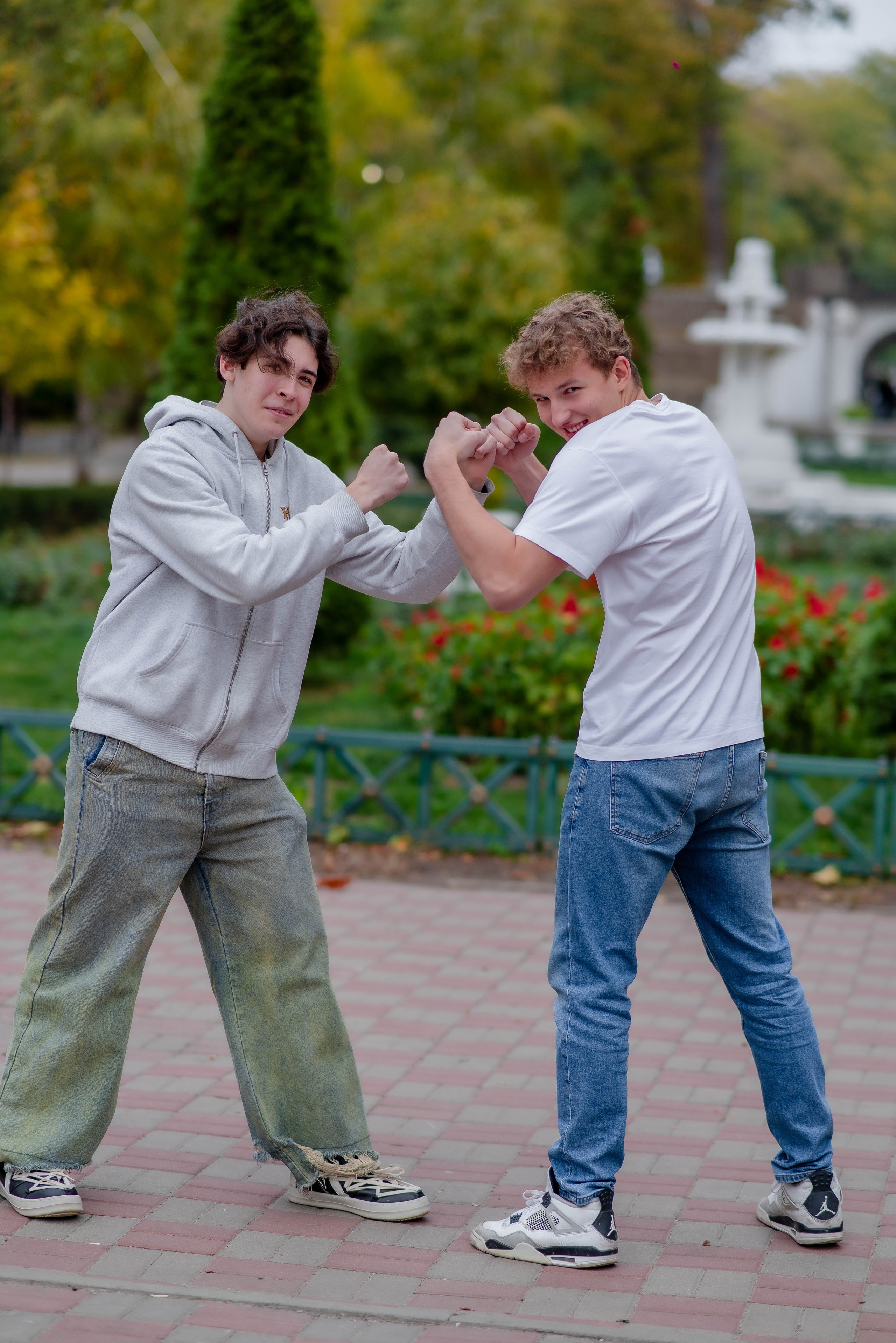 Выпускные (школьные) альбомы (книги) в Ростове-на-Дону. Современные Выпускные Альбомы в Ростове-на-Дону