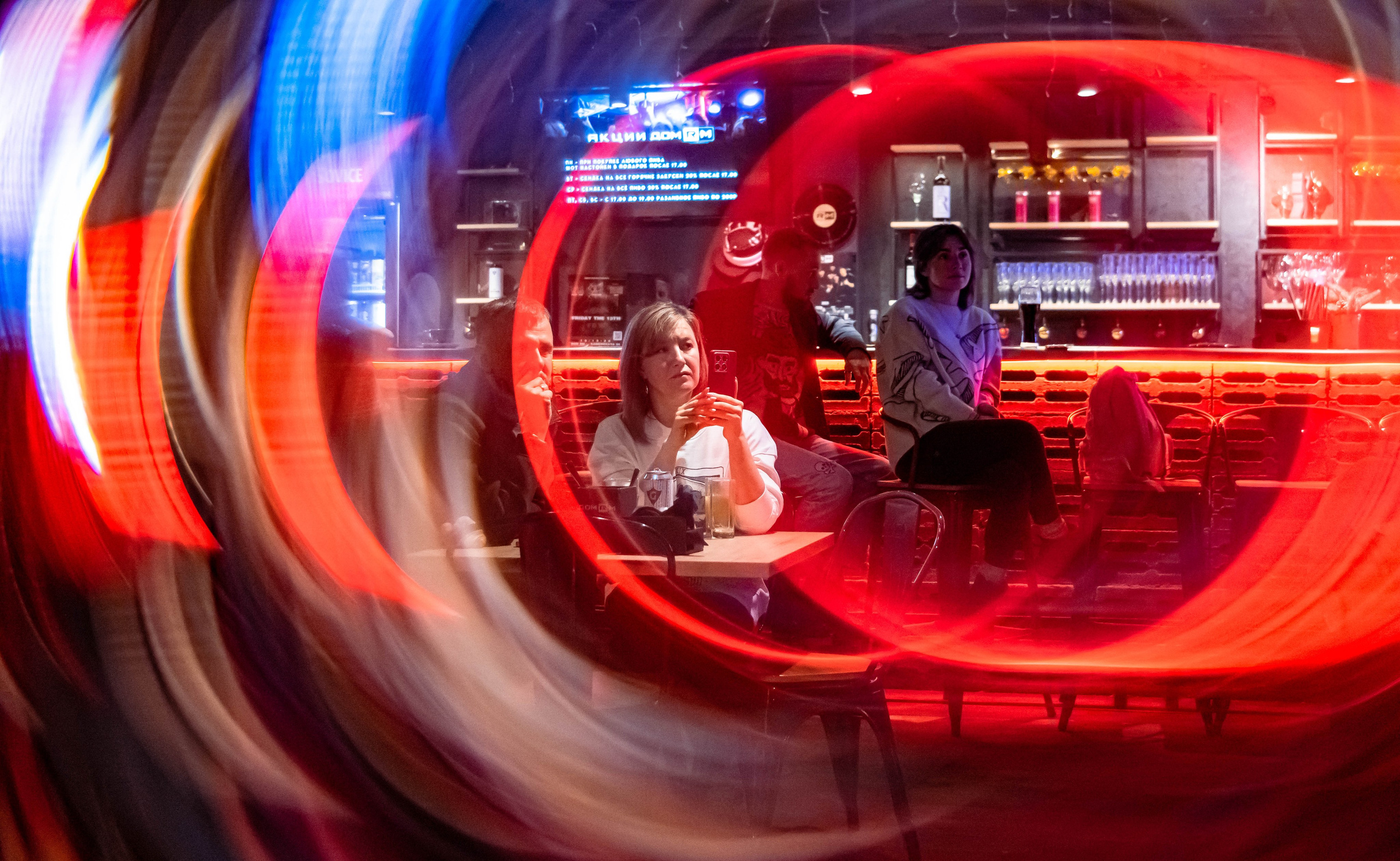 Репортажные фотографии творческого вечера Такие дела, Панда