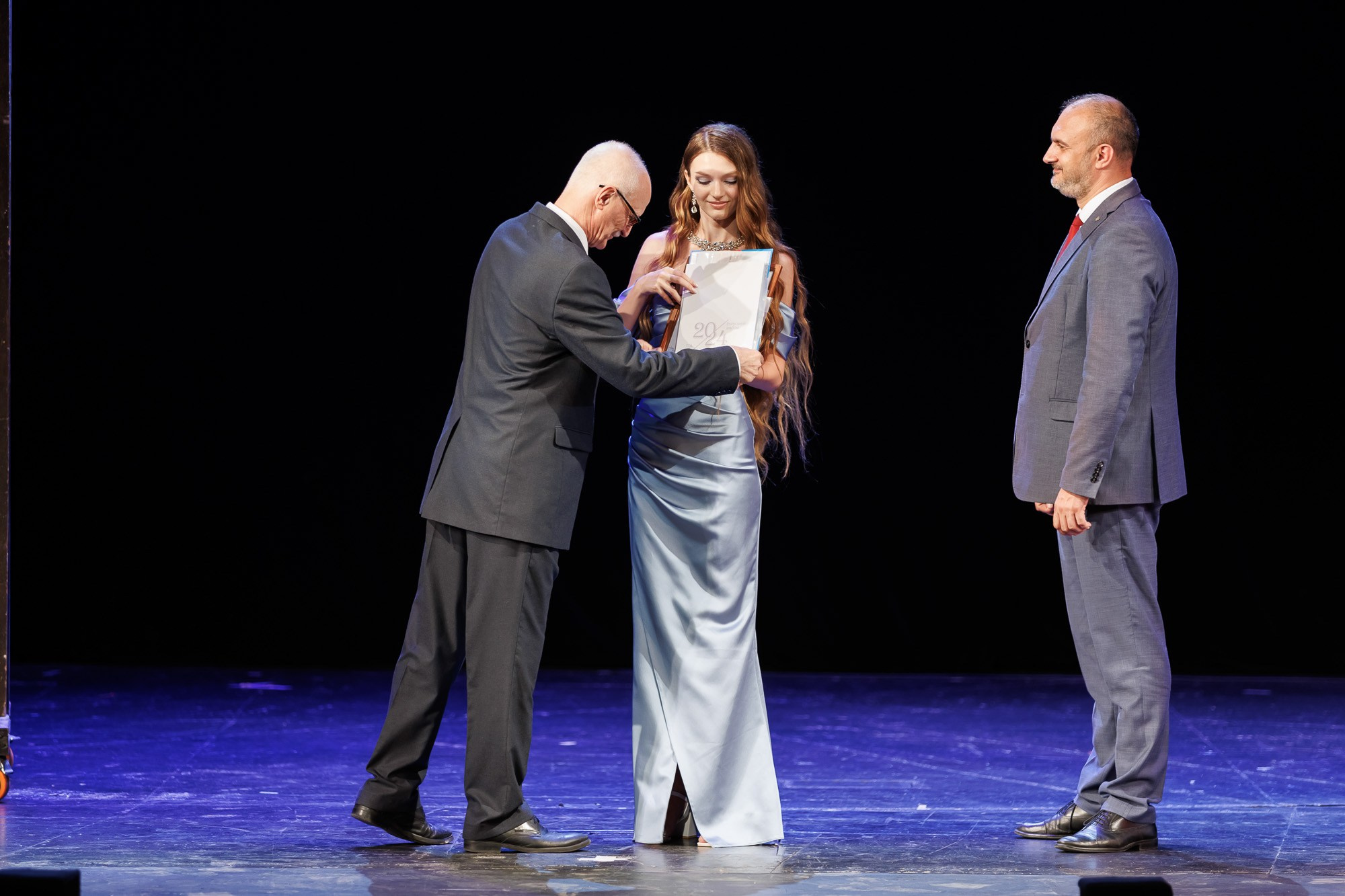 Выпускной вечер в Севастопольской гимназии № 1 имени А. С. Пушкина. Свадебный фотограф, фотосъемка в Крыму, Севастополе, Симферополе, Ялте