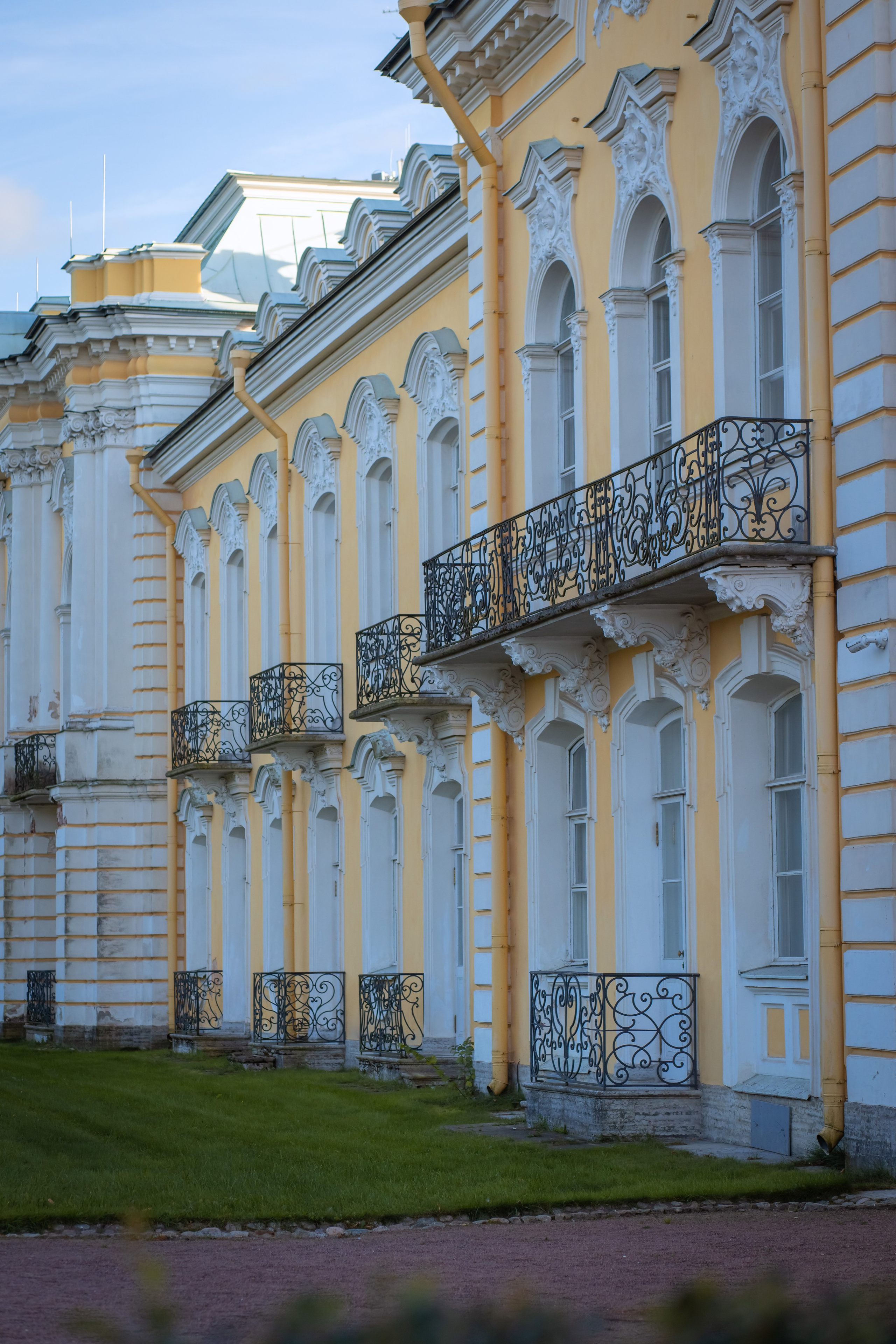 ФОТОСЕССИЯ В ПЕТЕРГОФЕ. ГДЕ СНИМАТЬ В ПЕТЕРГОФЕ