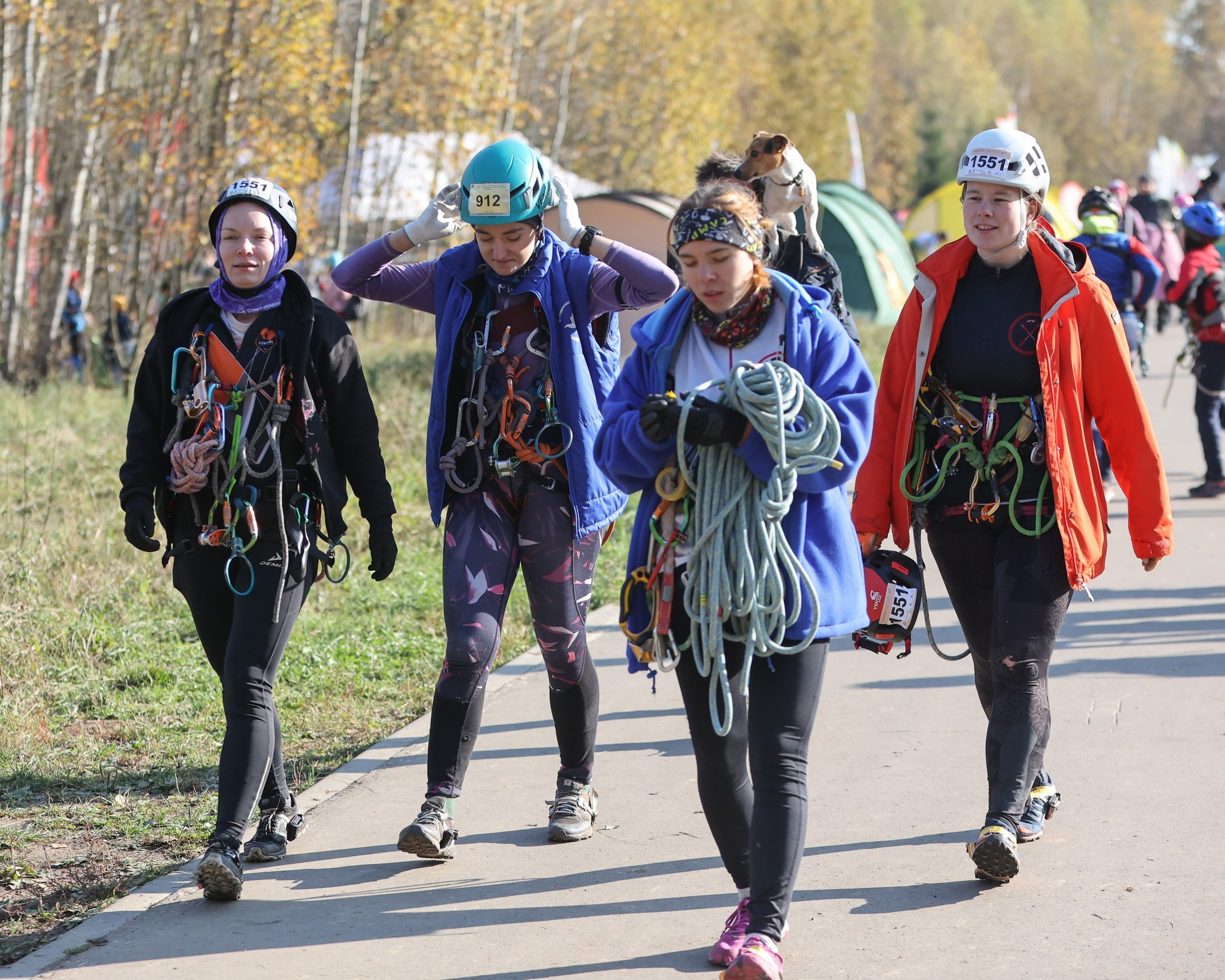 Гонки Четырех — Races Of Four. Выпускные альбомы и школьный фотограф в Подольске, Троицке, Щербинке, Москве и Московской области